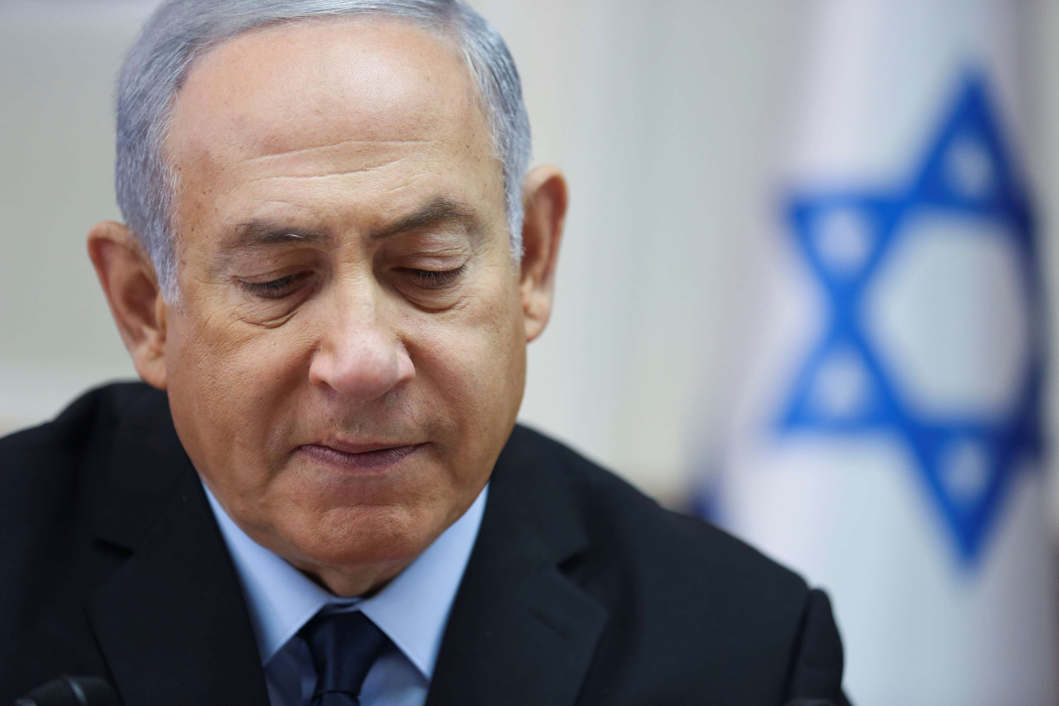 نتانياهو يدافع عن وقف النار مع غزة بشيء من التكتم الأمني