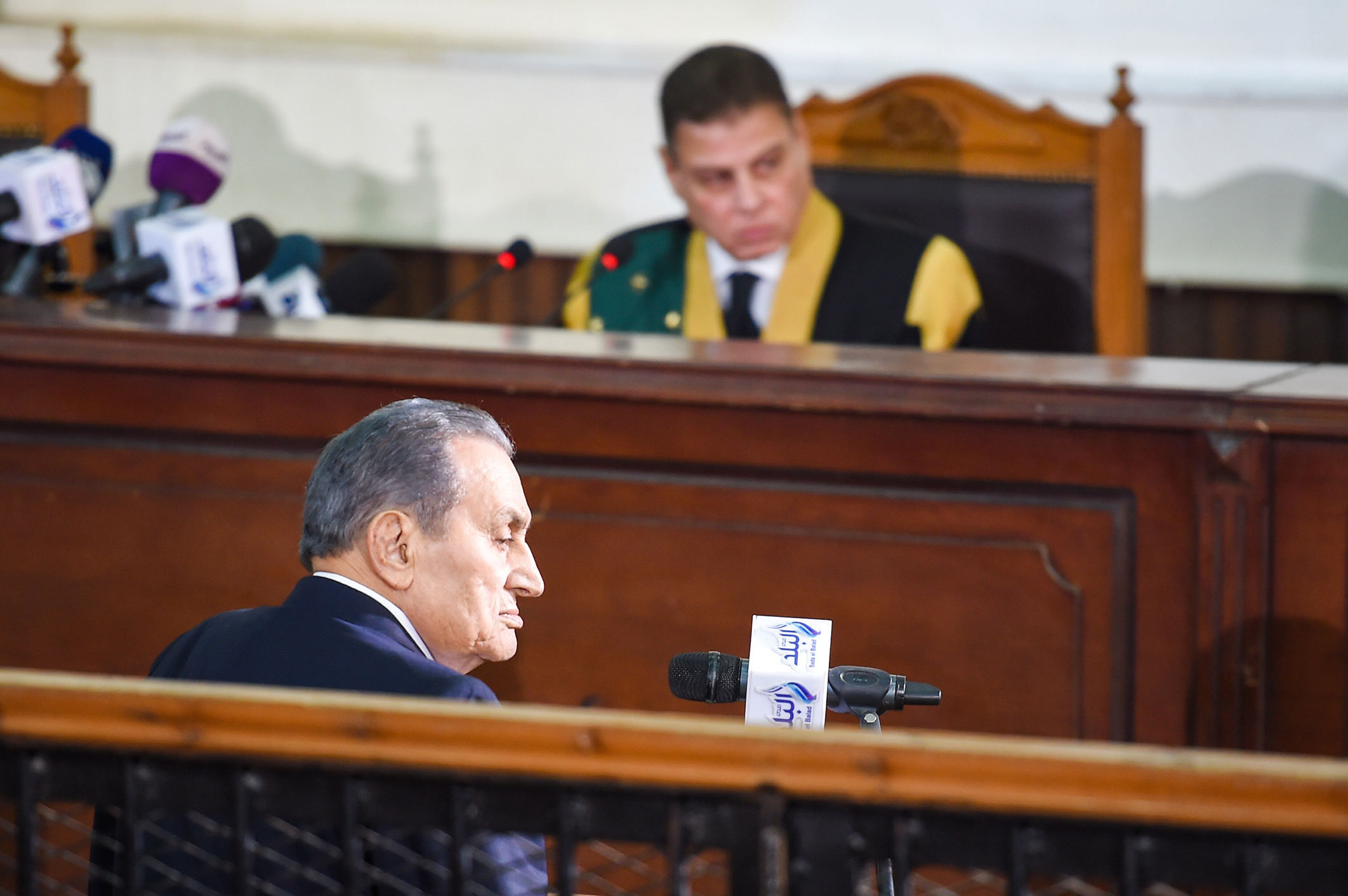 الرئيس المصري الأسبق حسني مبارك في أول ظهور له منذ عام ونصف العام