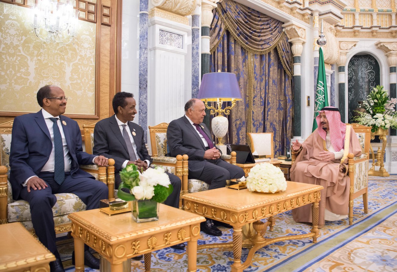 الملك سلمان بن عبدالعزيز يجتمع مع وزراء خارجية دول البحر الأحمر وخليج عدن