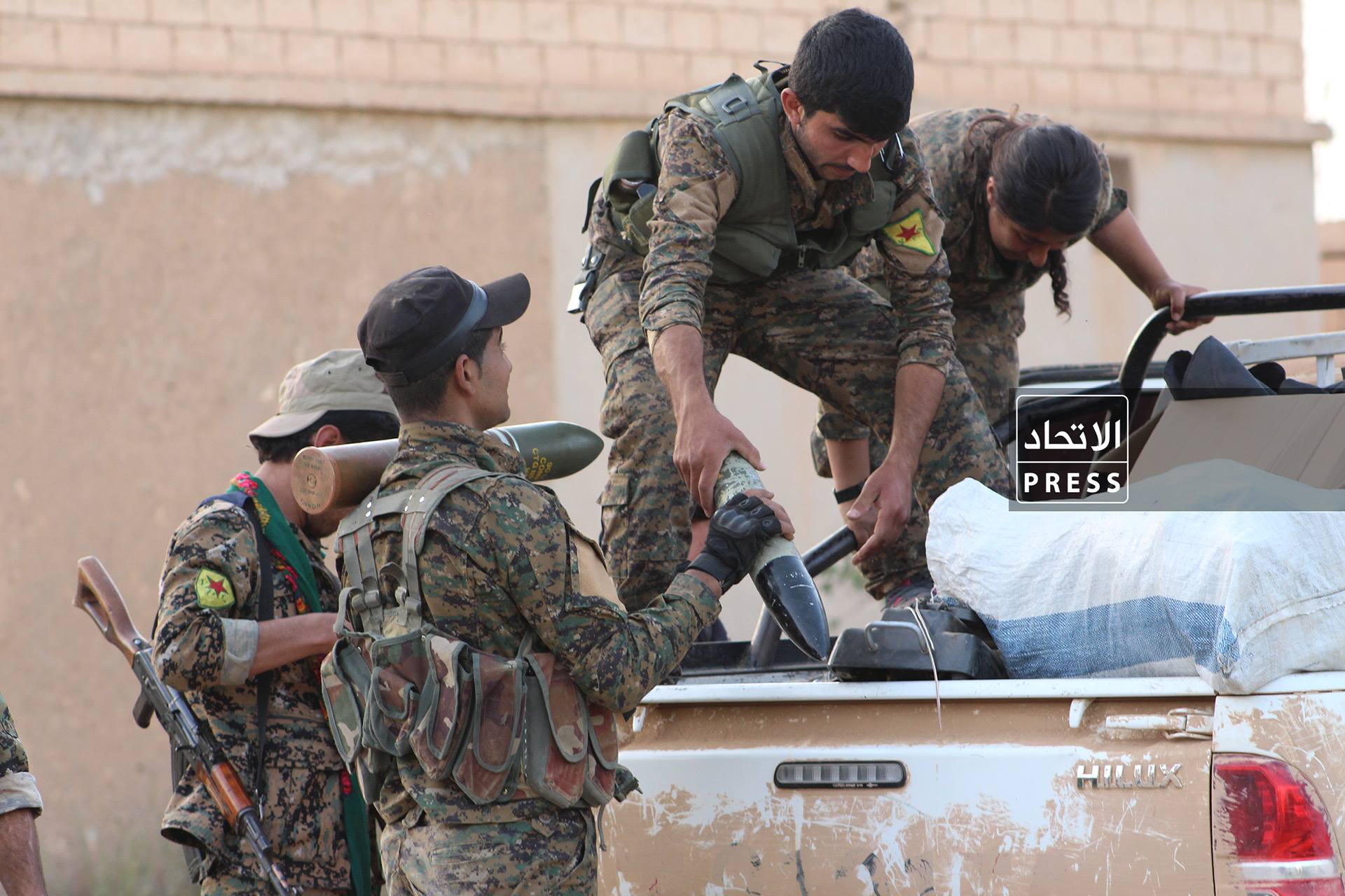 المسلحون الأكراد يحضرون لهجوم ينهي وجود داعش في شرق سوريا
