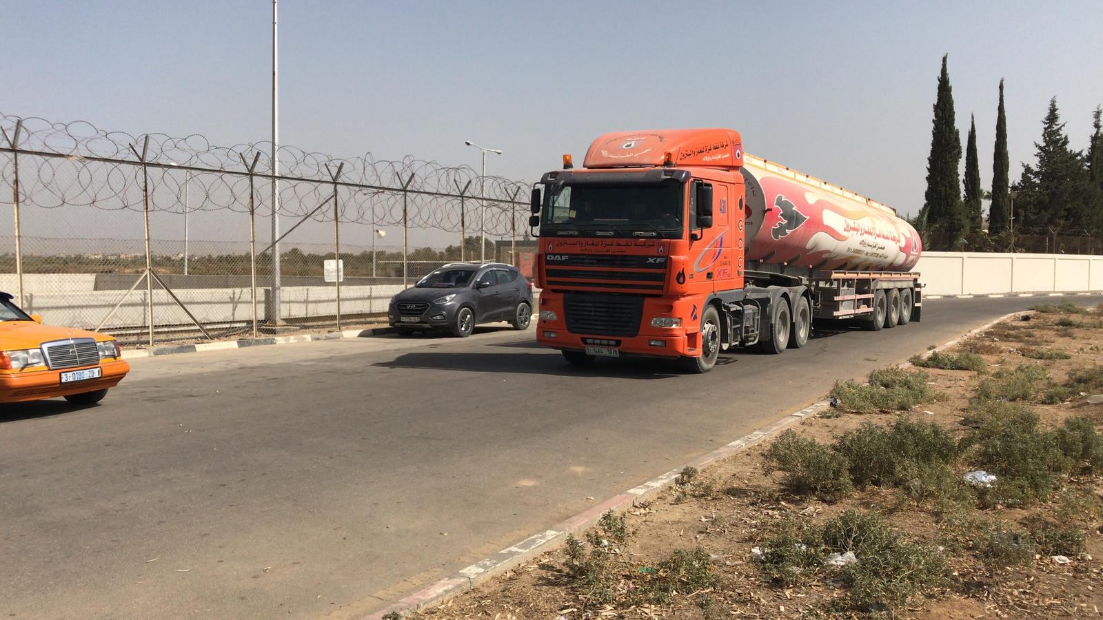 الوقود القطري يدخل غزة بتنسيق مع إسرائيل