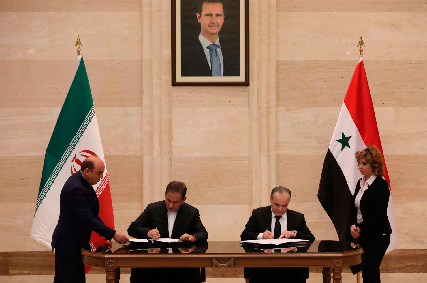 رئيس الوزراء السوري يوقع مع نائب الرئيس الايراني عددا من الاتفاقيات الاقتصادية