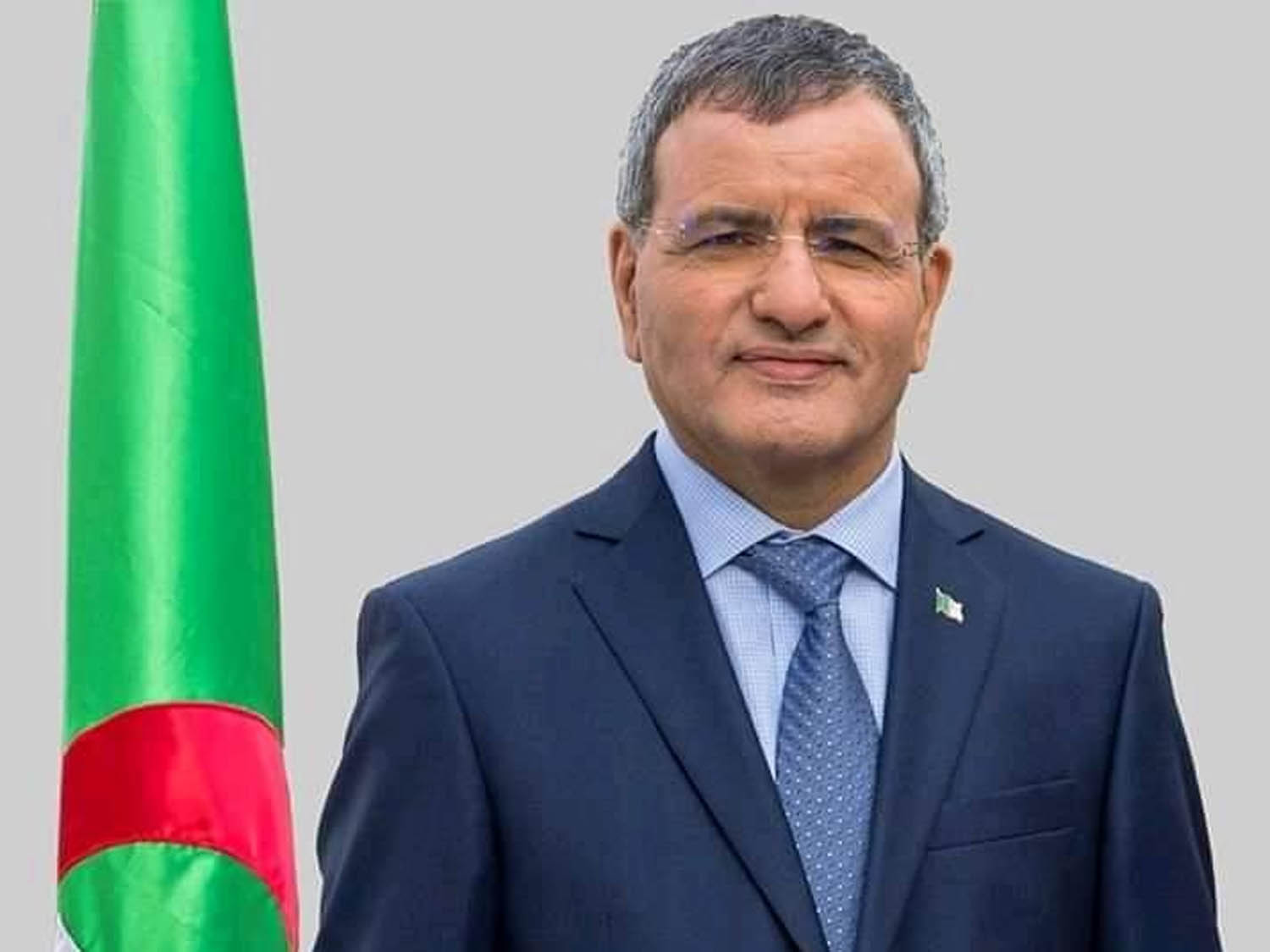 الجنرال المتقاعد علي غديري مرشح لانتخابات الرئاسة في الجزائر