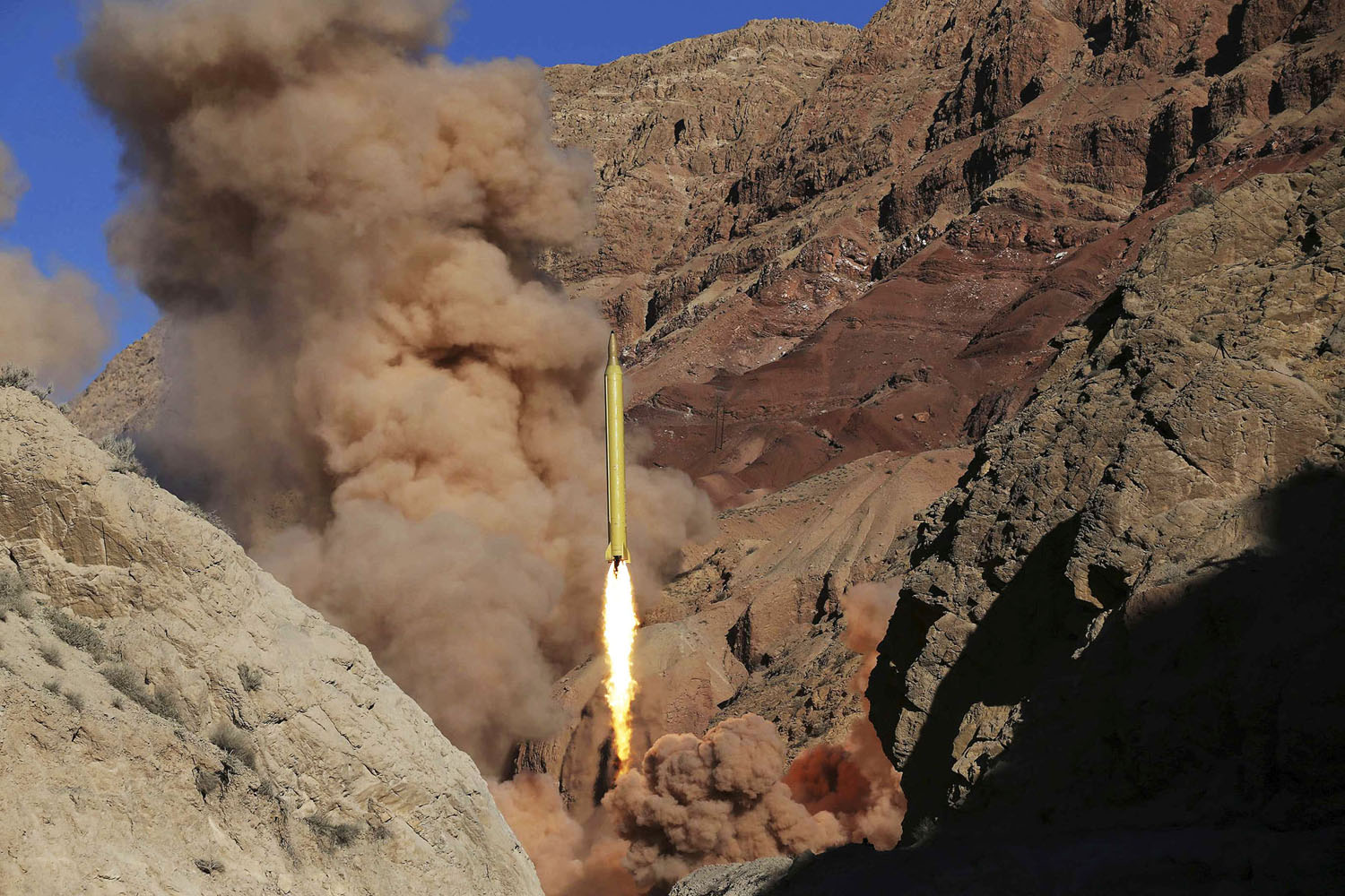 القلق الدولي يحيط بصواريخ ايران