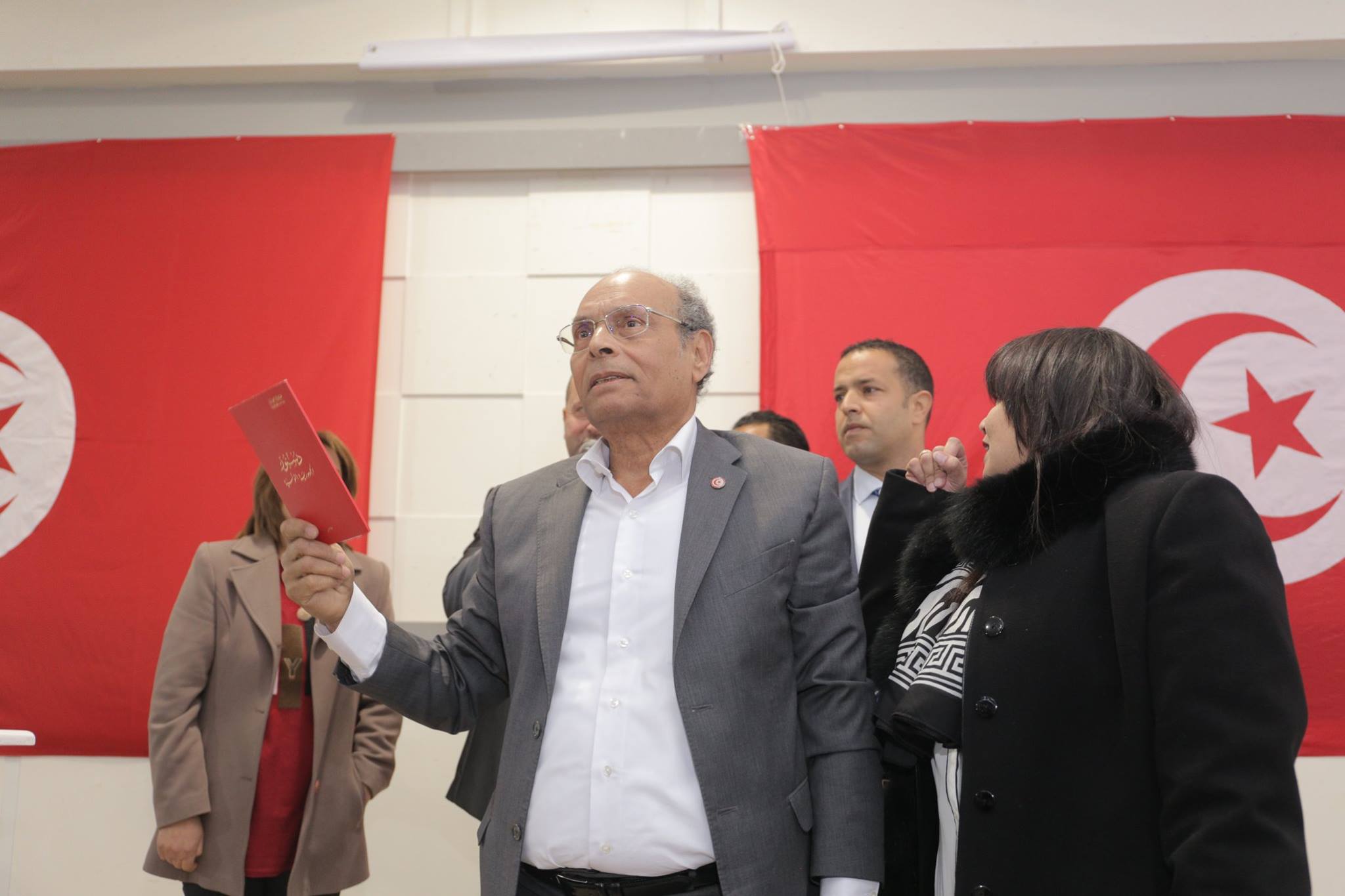 الرئيس التونسي السابق منصف المرزوقي يخاطب أنصاره بصفاقس