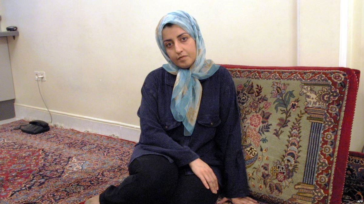نرجس محمدي أفرج عليها لبضعة ايام ثم اعيد اعتقالها بسبب مواقفها الحقوقية