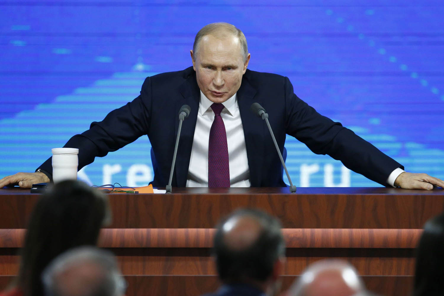 الرئيس الروسي فلاديمير بوتين في مؤتمر صحفي