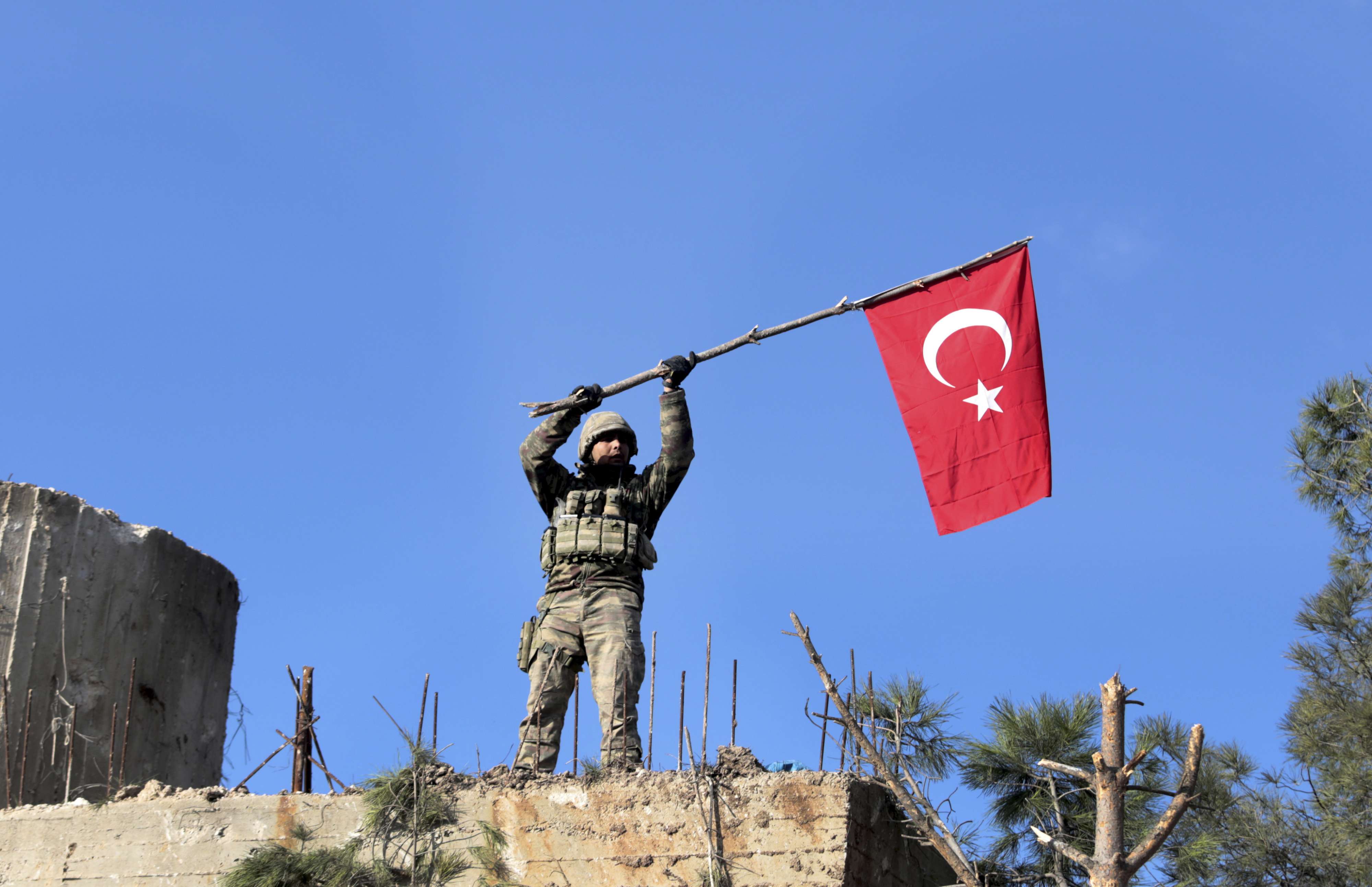 تركيا: موجودون بموجب اتفاقية أضنة