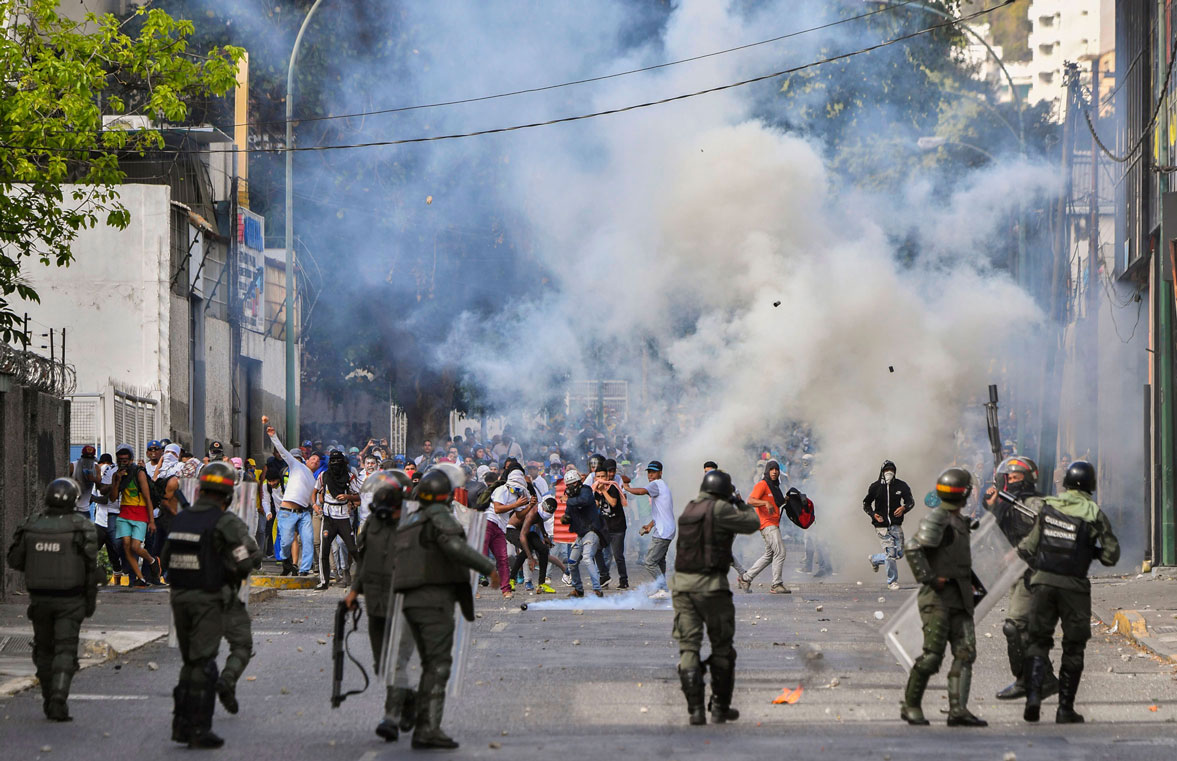فنزويلا تشهد اضطرابات مرشحة للتصاعد 