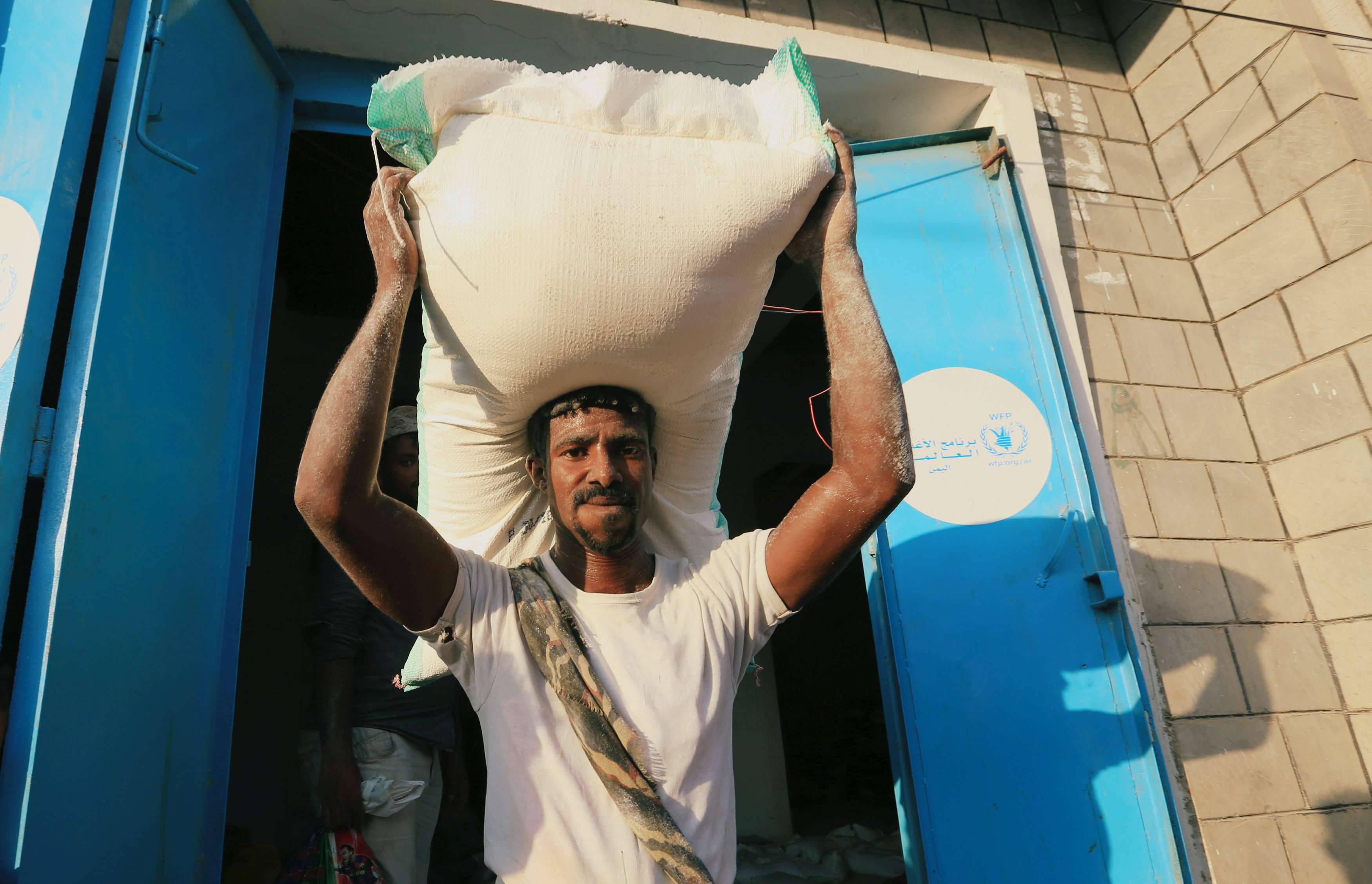 تهديد مباشر لغذاء اليمنيين في أوقات الشدة