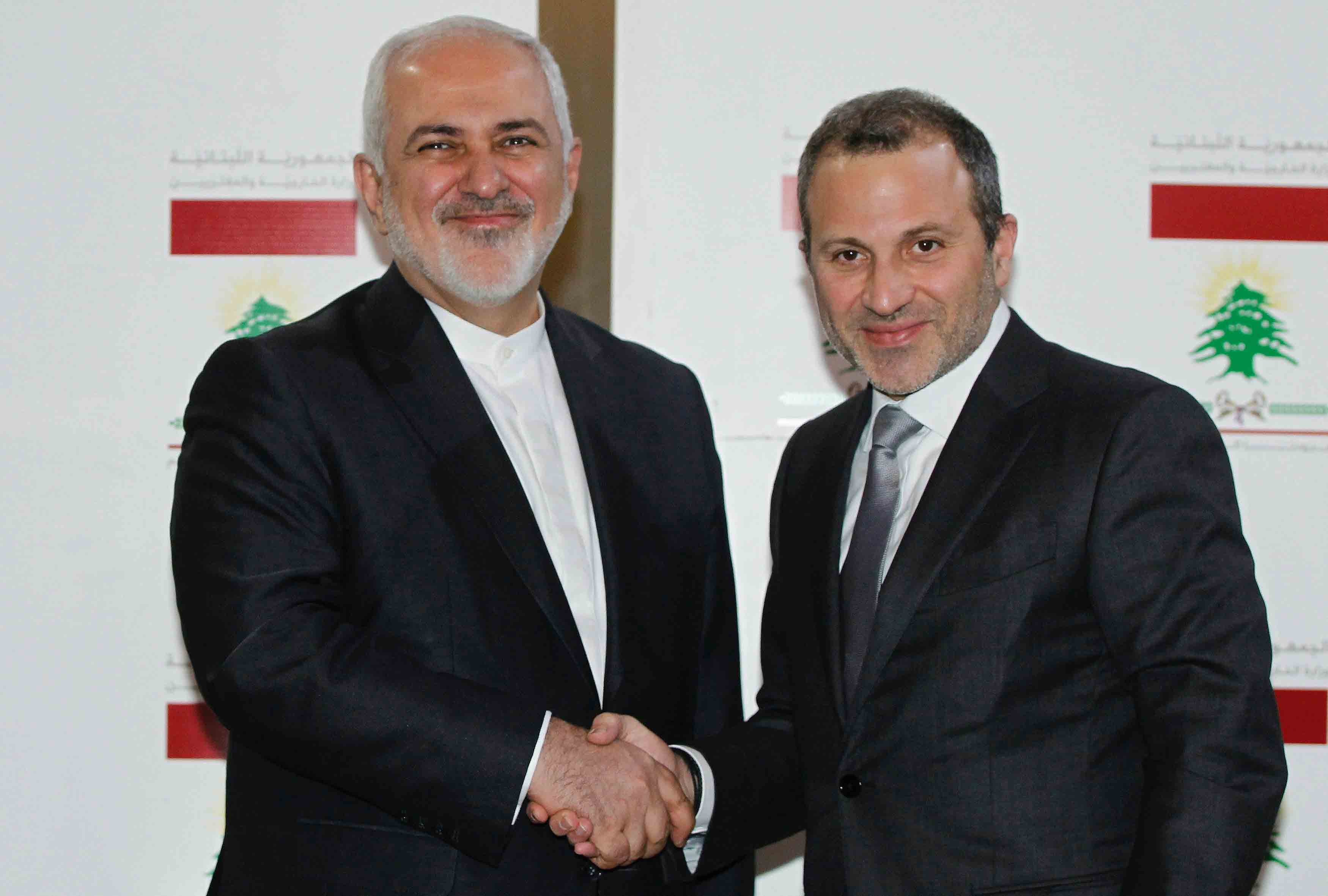 ظريف يبحث عن تعزيز دور حزب الله في الحكومة الجديدة
