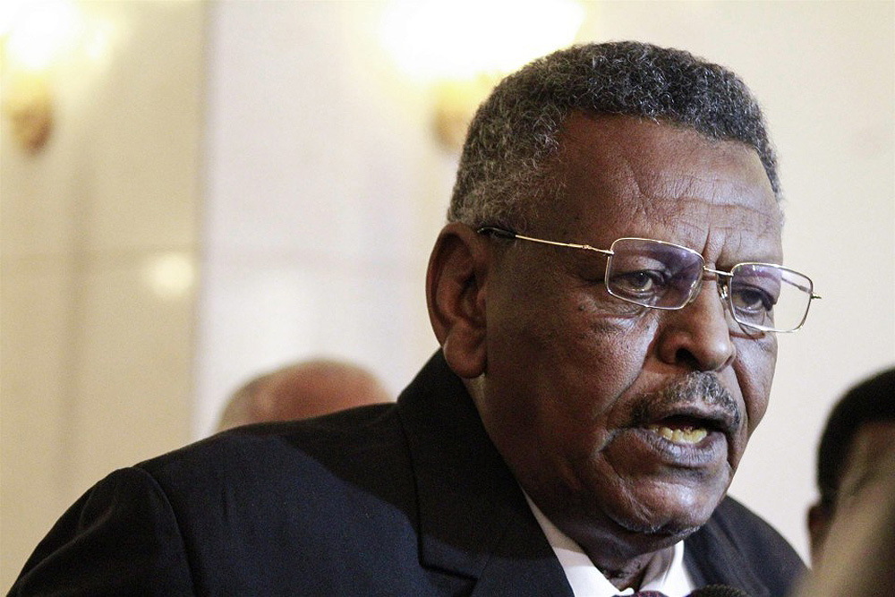 أول إقالة لبكري صالح