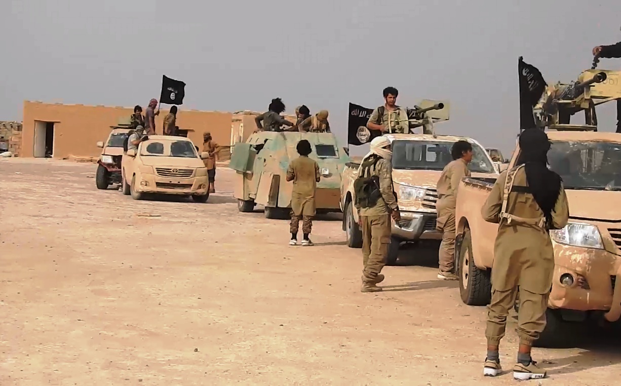 مسلحو داعش محاصرون في بضع كيلومترات مربعة في شرق سوريا