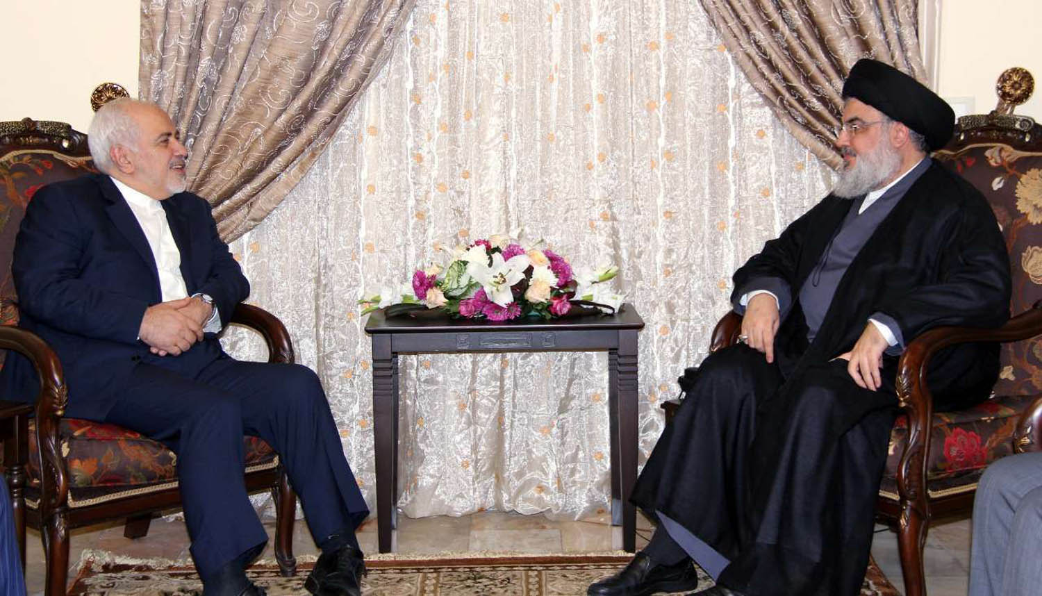 حسن نصرالله يستقبل وزير الخارجية الإيراني محمد جواد ظريف في بيروت