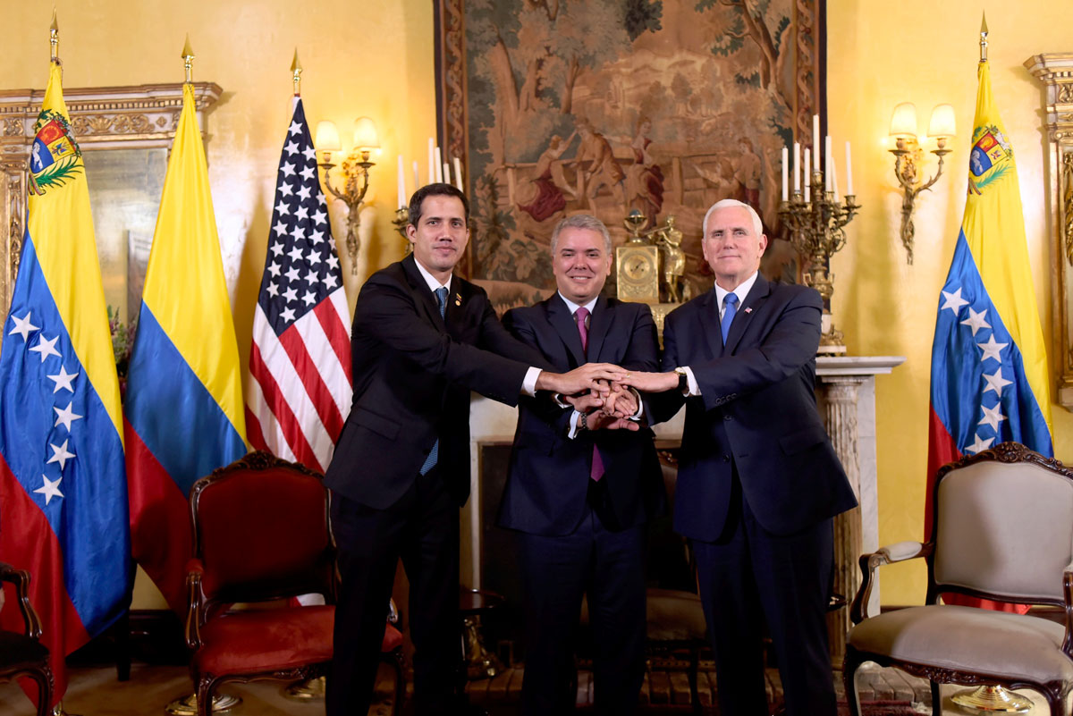 نائب الرئيس الأميركي مايك بنس والرئيس الكولومبي إيفان دوكي وخوان غوايدو الذي أعلن نفسه رئيسا لفنزويلا 