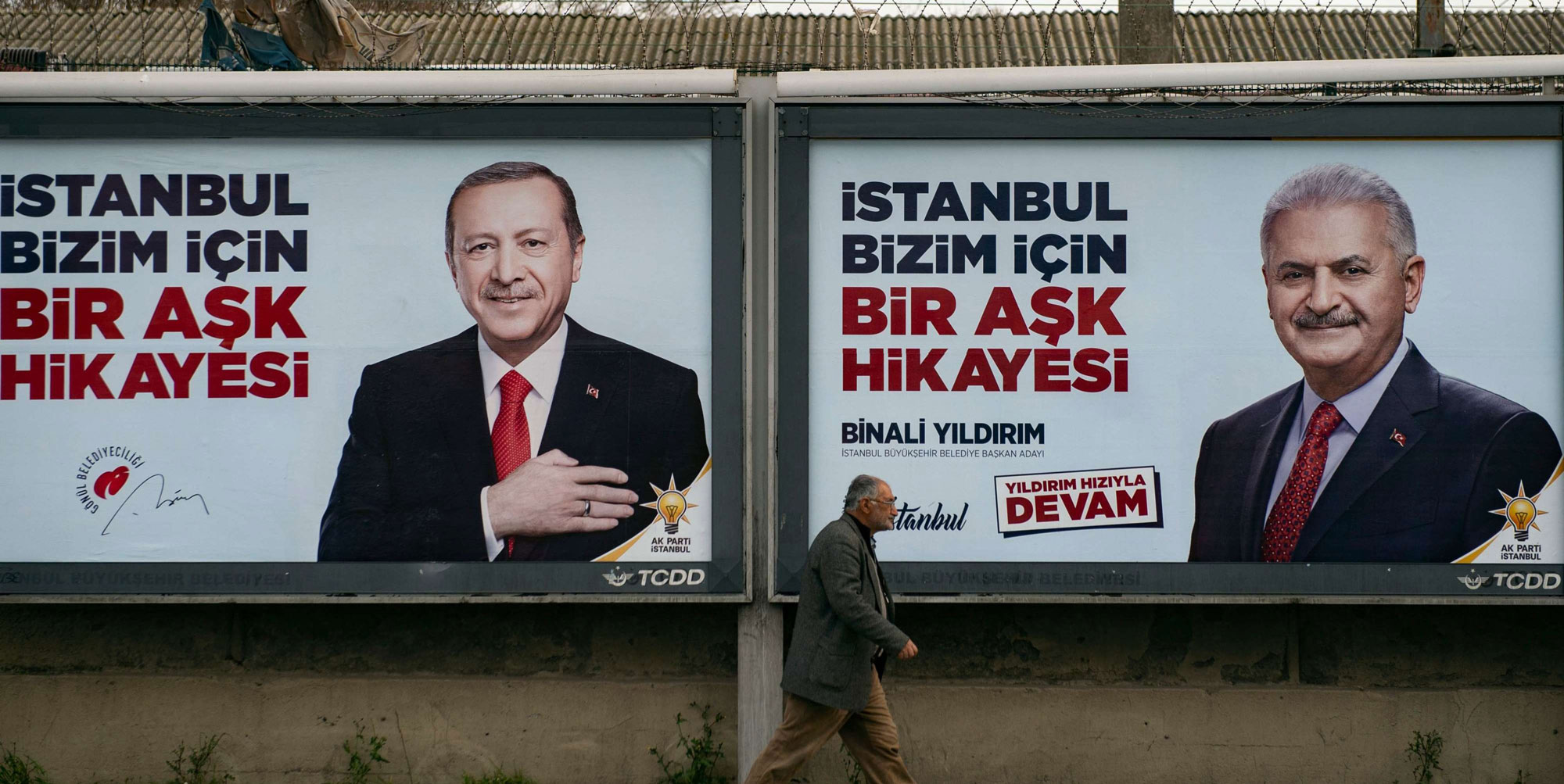 الرئيس التركي رجب طيب اردوغان يراهن على رئيس وزرائه السابق لانتزاع فوز صعب في اسطنبول
