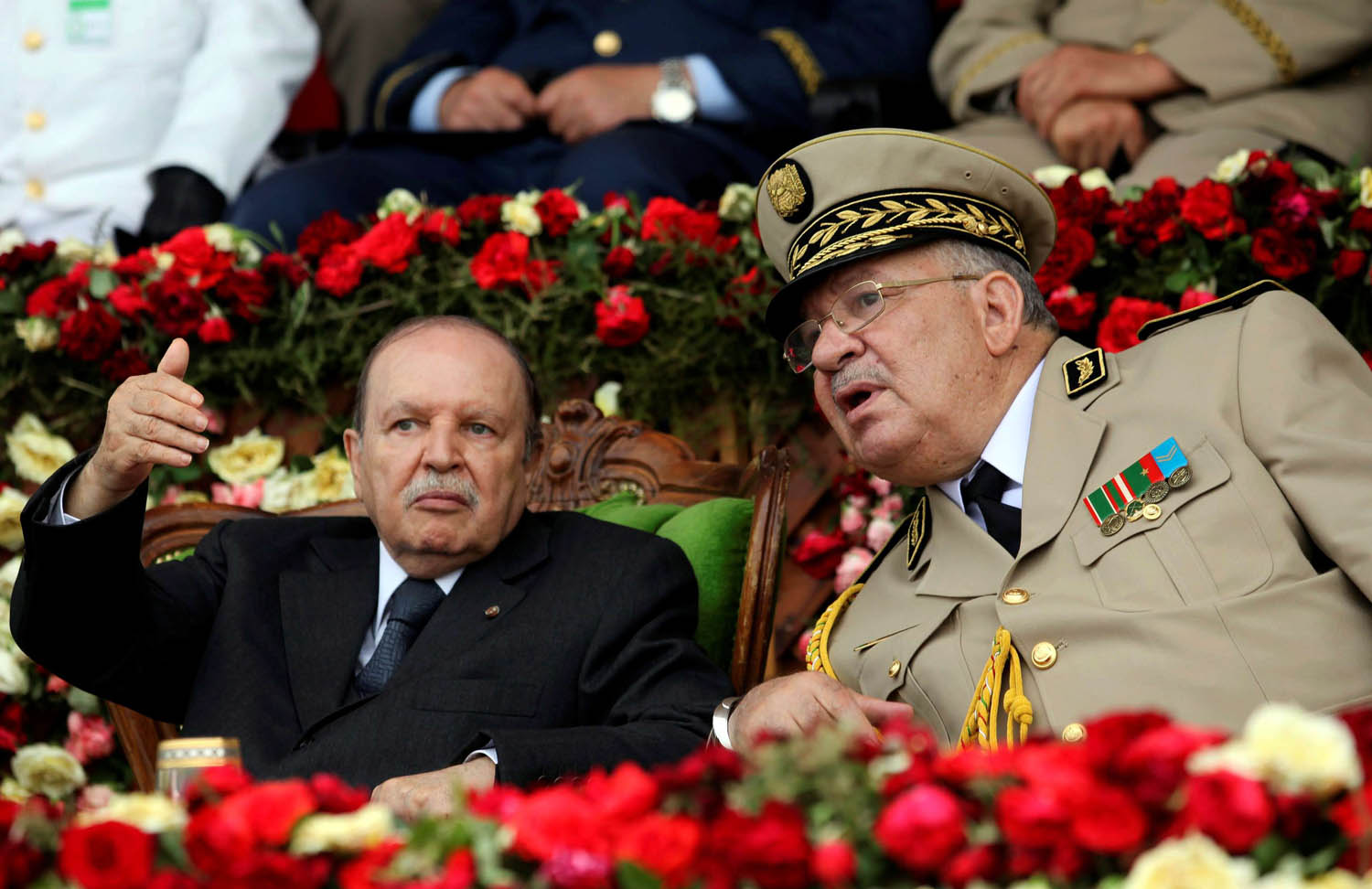 الرئيس الجزائري عبدالعزيز بوتفليقة وقائد الجيش أحمد قايد صالح