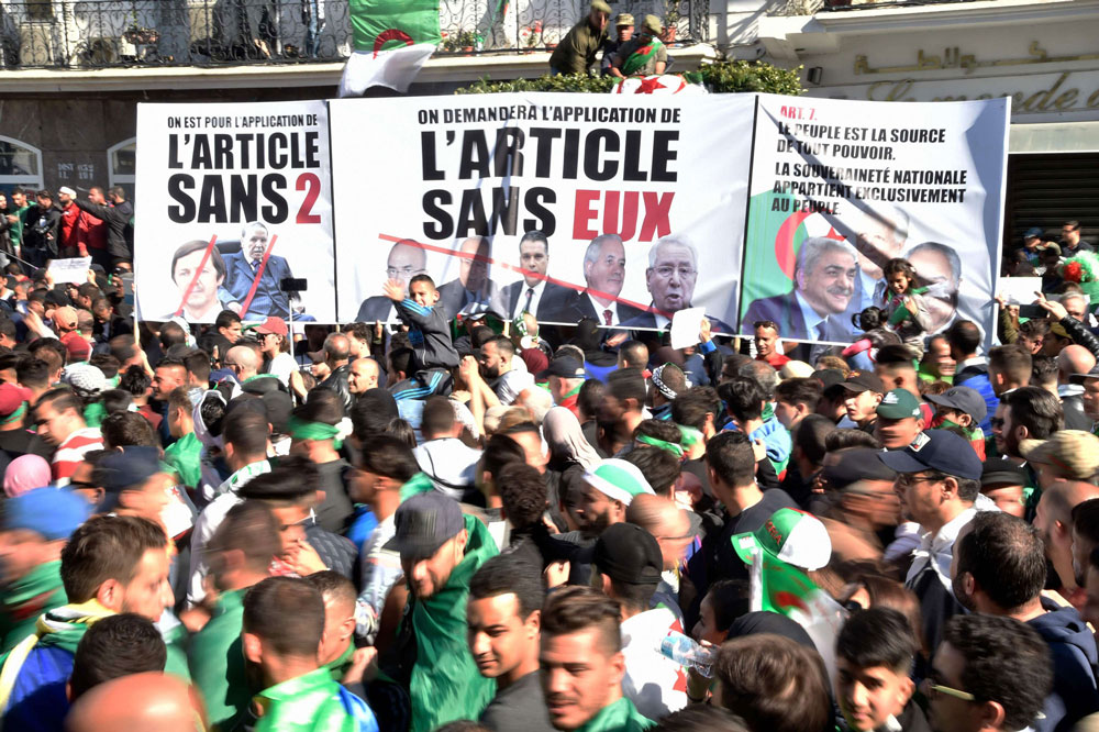 احتجاجات لا تهدأ في الجزائر