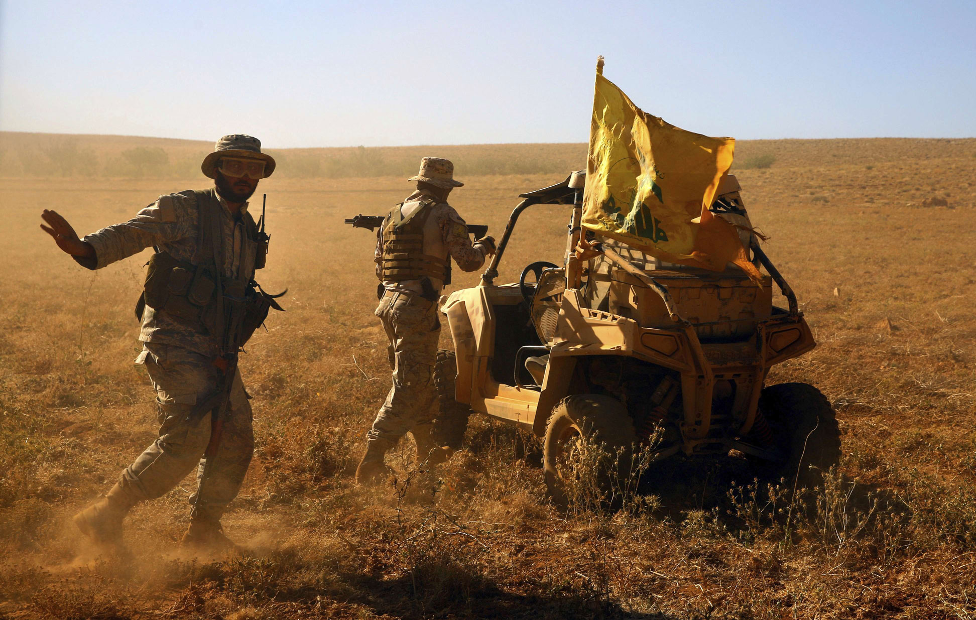 مشاركة حزب الله في الحرب السورية دعما لنظام الأسد قوضت نأي لبنان عن الصراعات الاقليمية