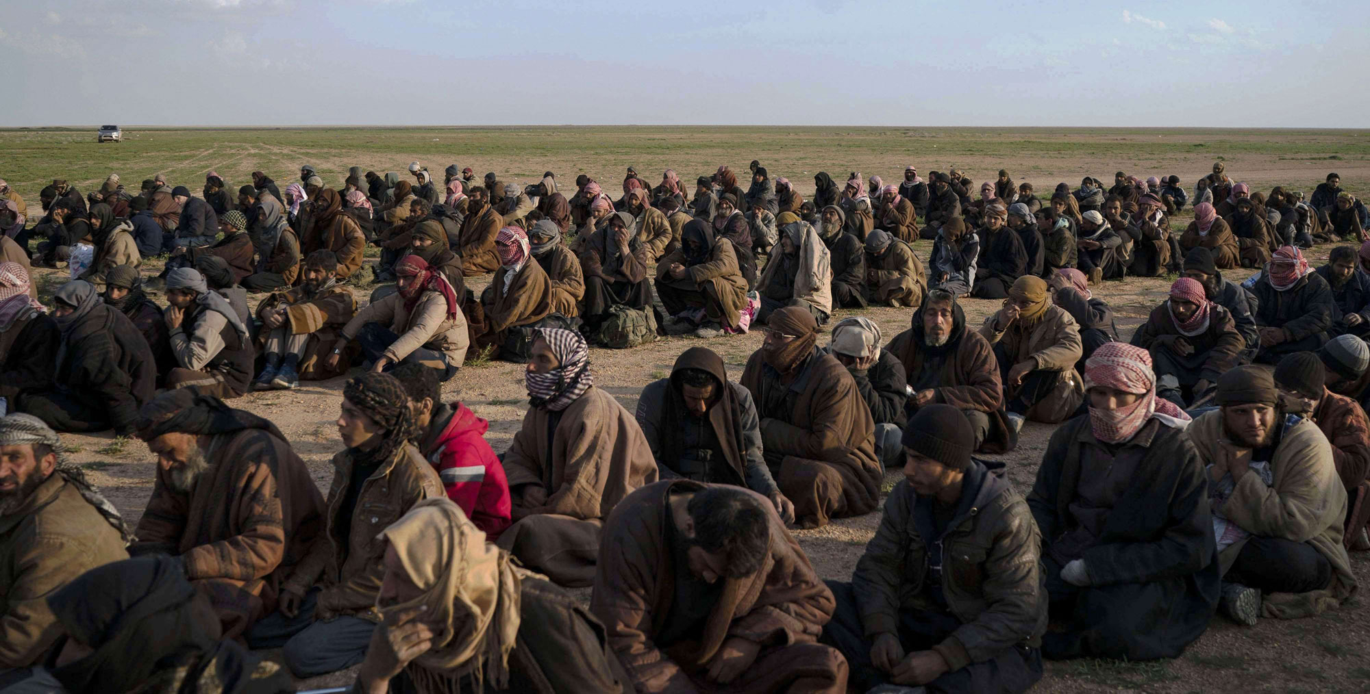 نازحون من الباغوز بينهم أعضاء في تنظيم الدولة الإسلامية