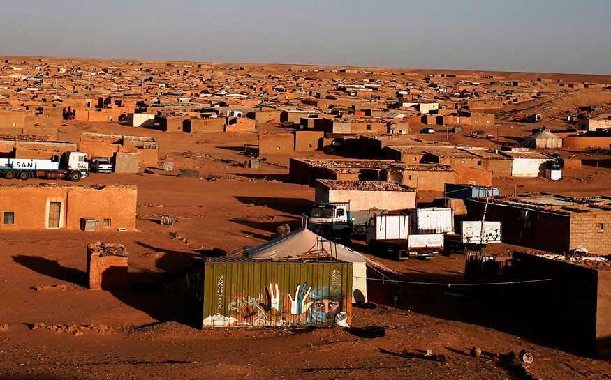 مخيم تندوف يختزل تسلط الجزائر والبوليساريو على الصحراويين