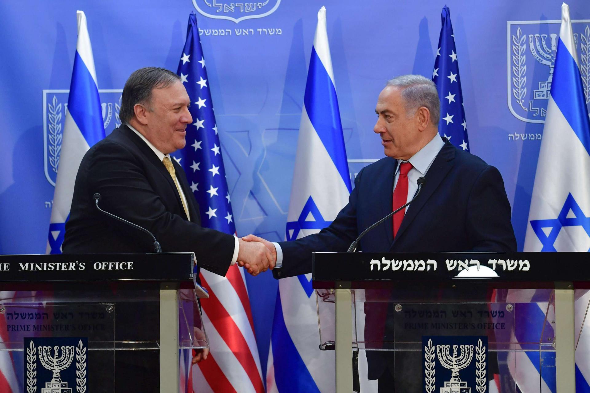 رئيس الوزراء الاسرائيلي بنيامين نتنياهو ووزير الخارجية الاميركي مايك بومبيو