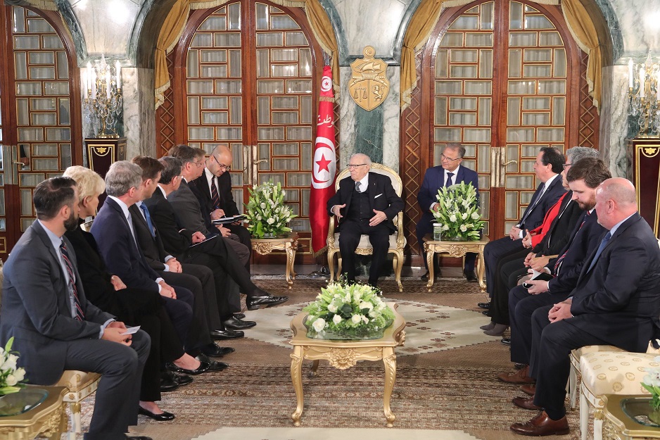 الرئيس التونسي الباجي قائد السبسي يلتقي وفد الكونغرس الاميركي