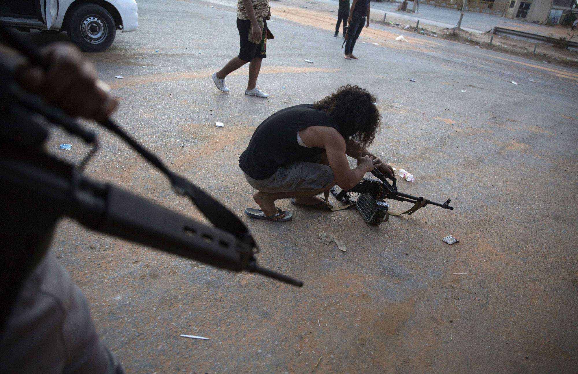 مسلحون متطرفون في طرابلس