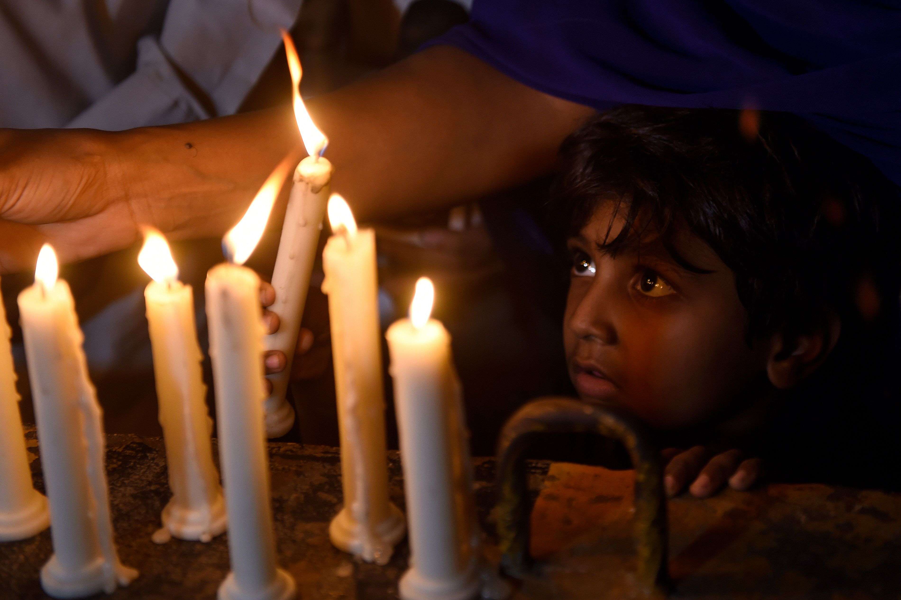 خوف وصدمة يخيمان على سريلانكا