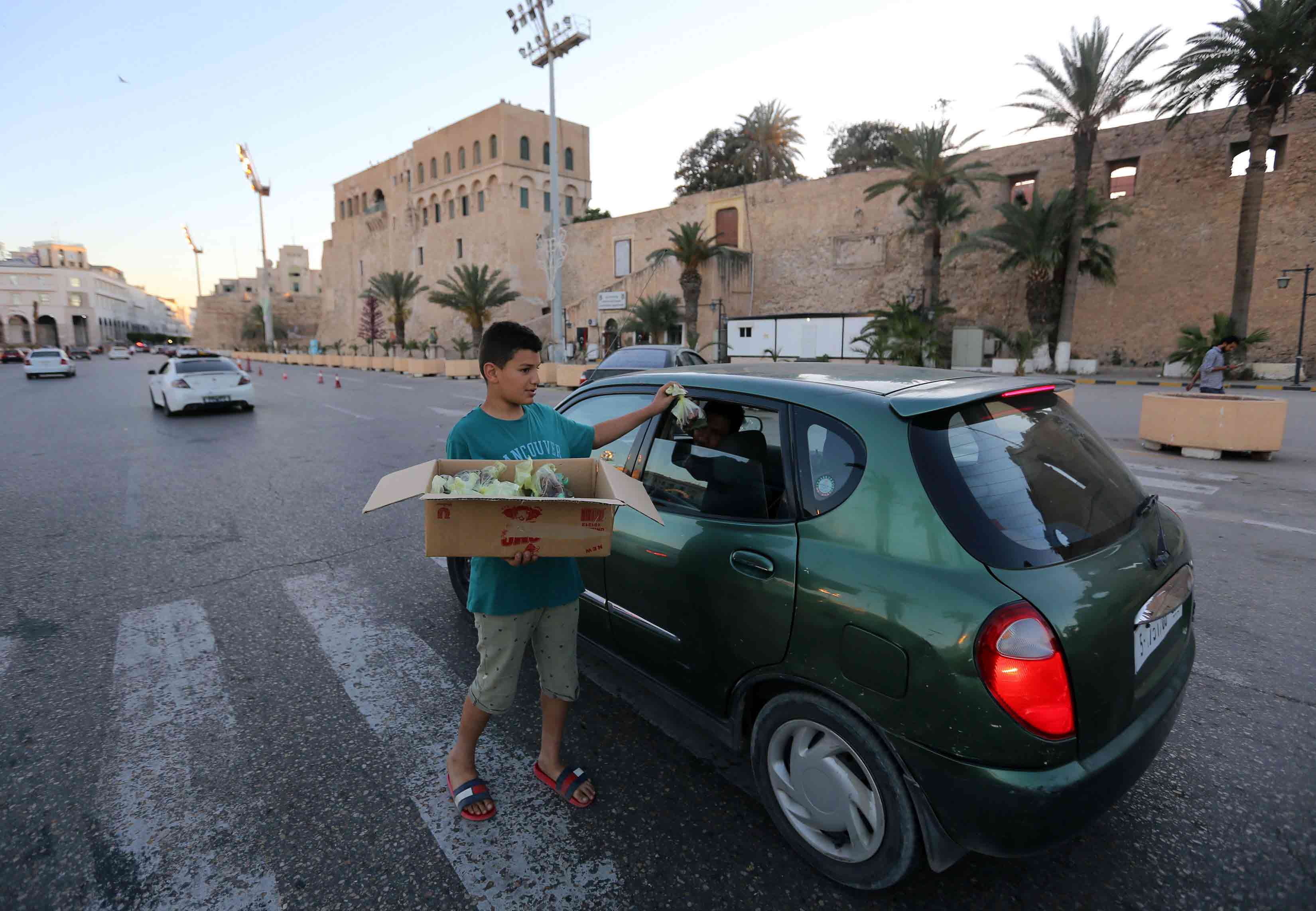 هناك من خير البقاء في طرابلس لمساعدة المحتاجين في رمضان