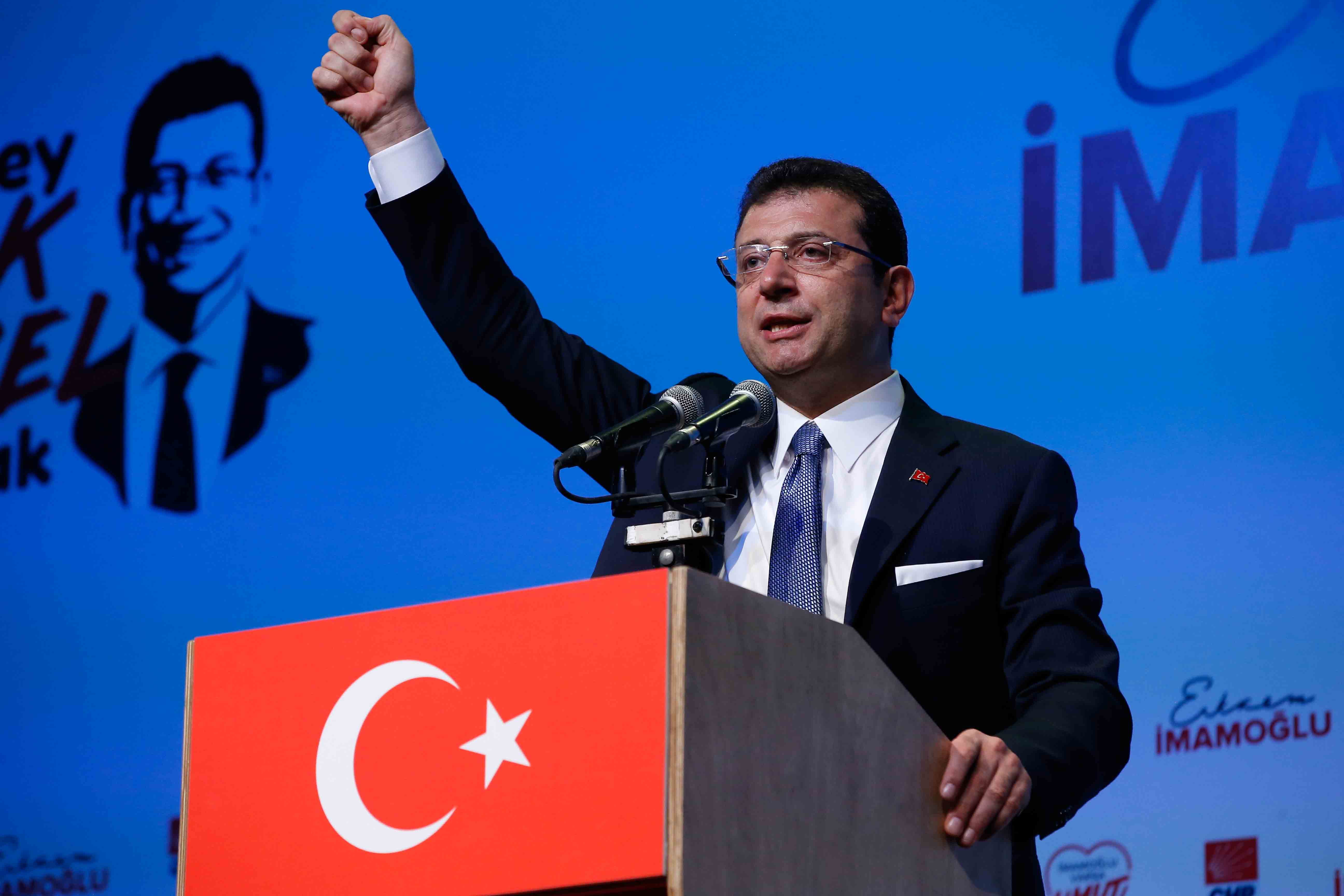 إمام اوغلو يعد بكشف تبذير وفساد حزب العدالة والتنمية في إسطنبول