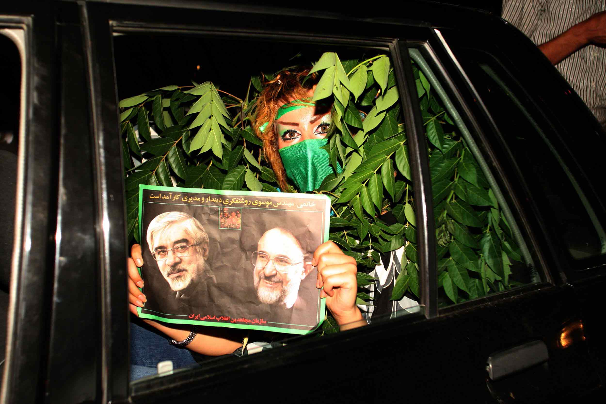"الحركة الخضراء' تاريخ إيران الأسود القابل للتجدد 