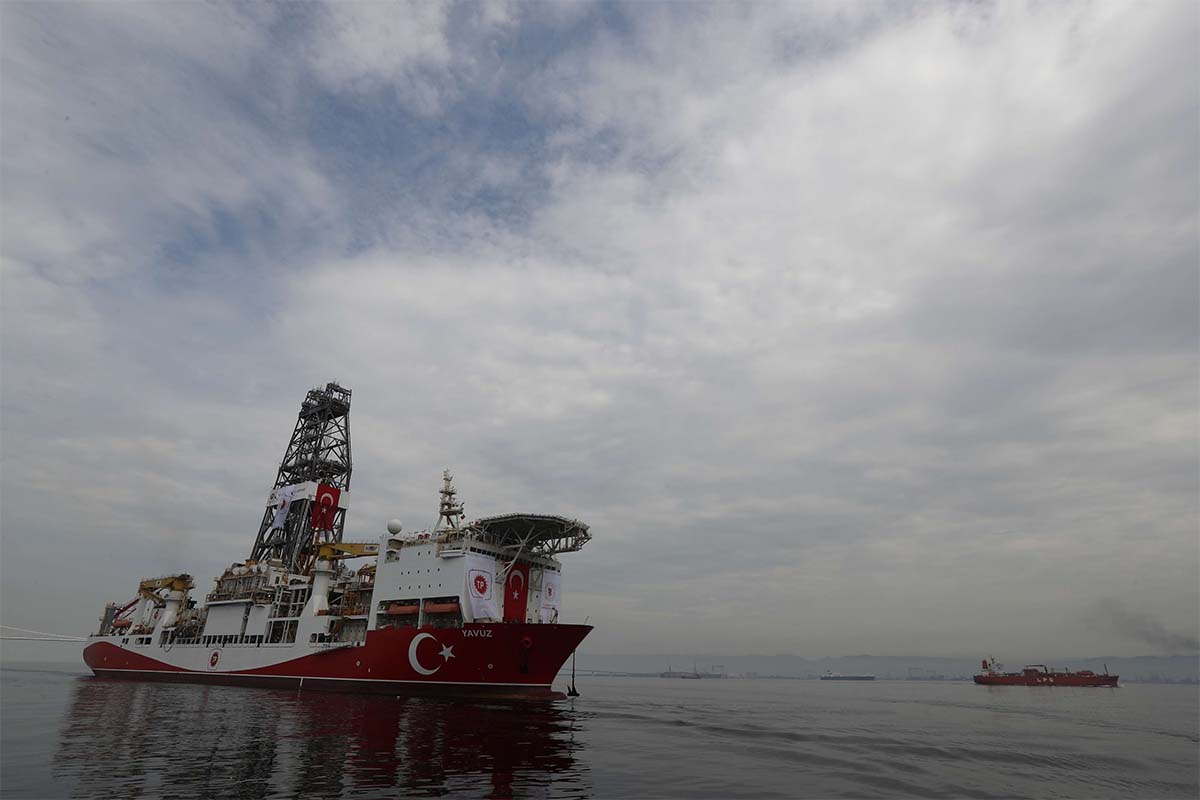Turkish drillship 'Yavuz' crosses the Marmara Sea on its way to the Mediterranean