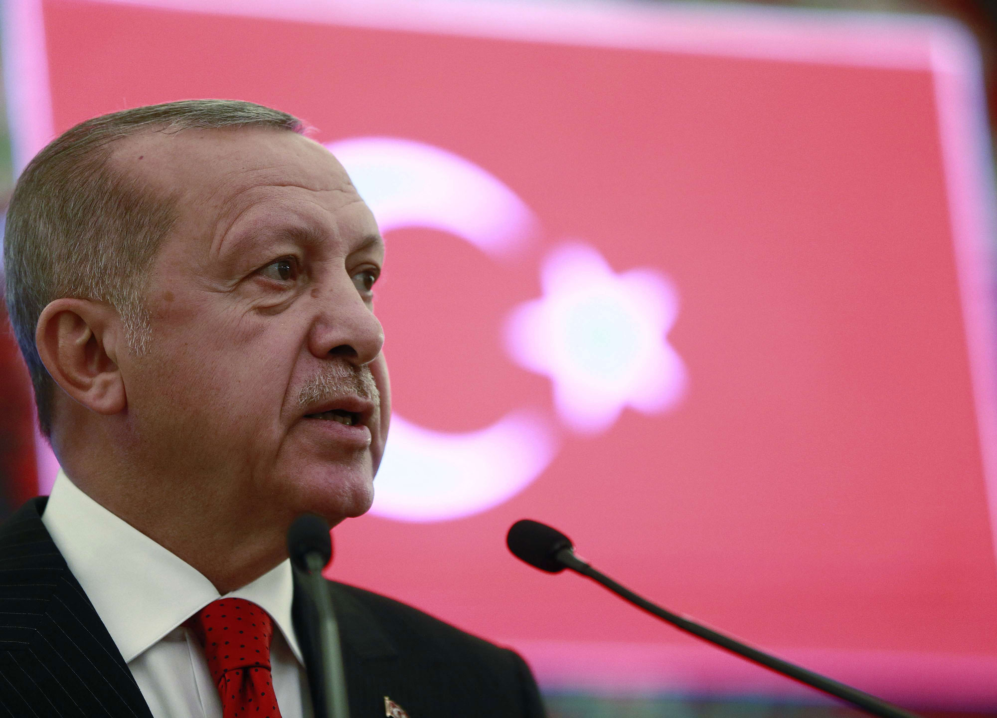 أردوغان يصرّ على العناد والمكابرة مجازفا بعلاقات بلاده مع شركائها الغربيين