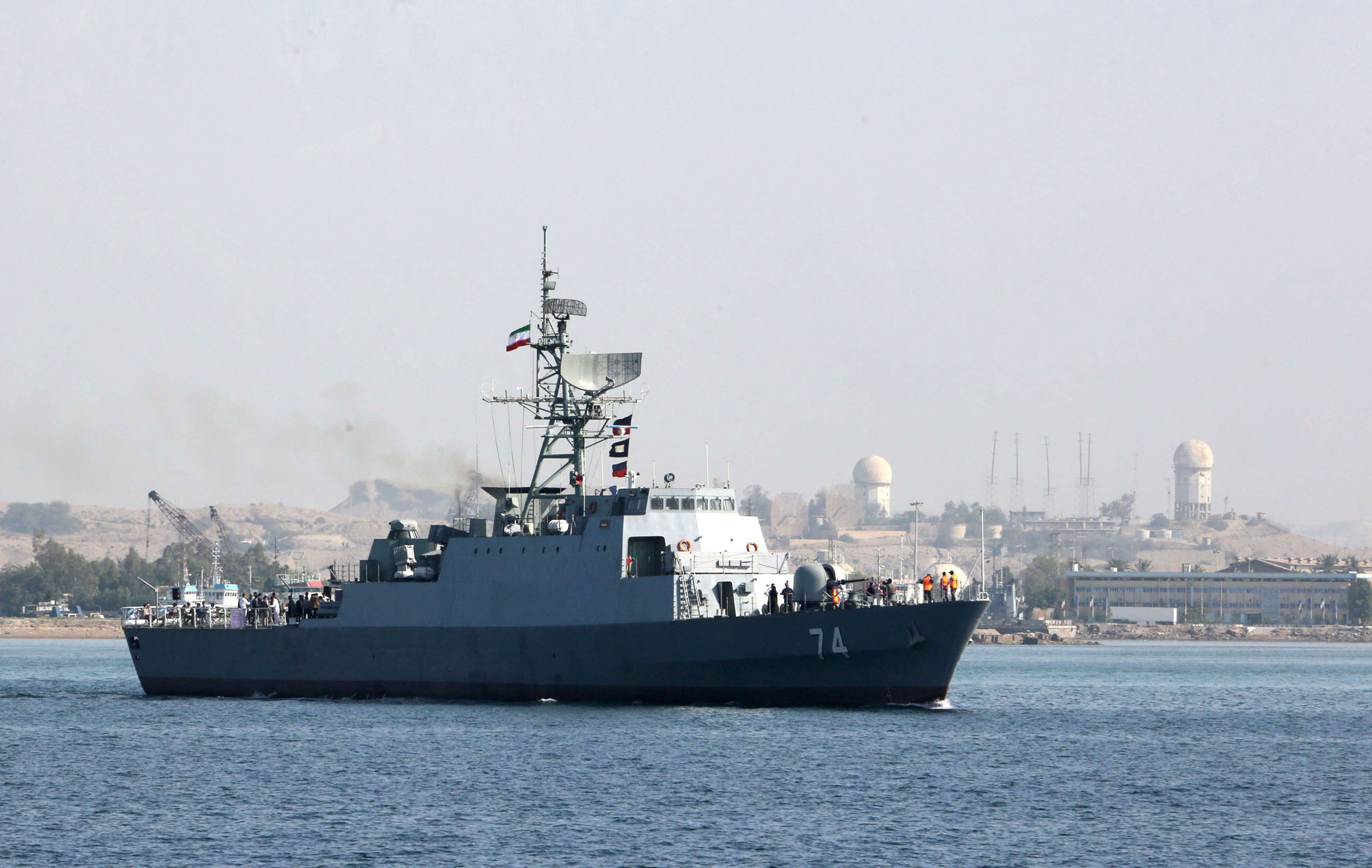 سفينة حربية ايرانية
