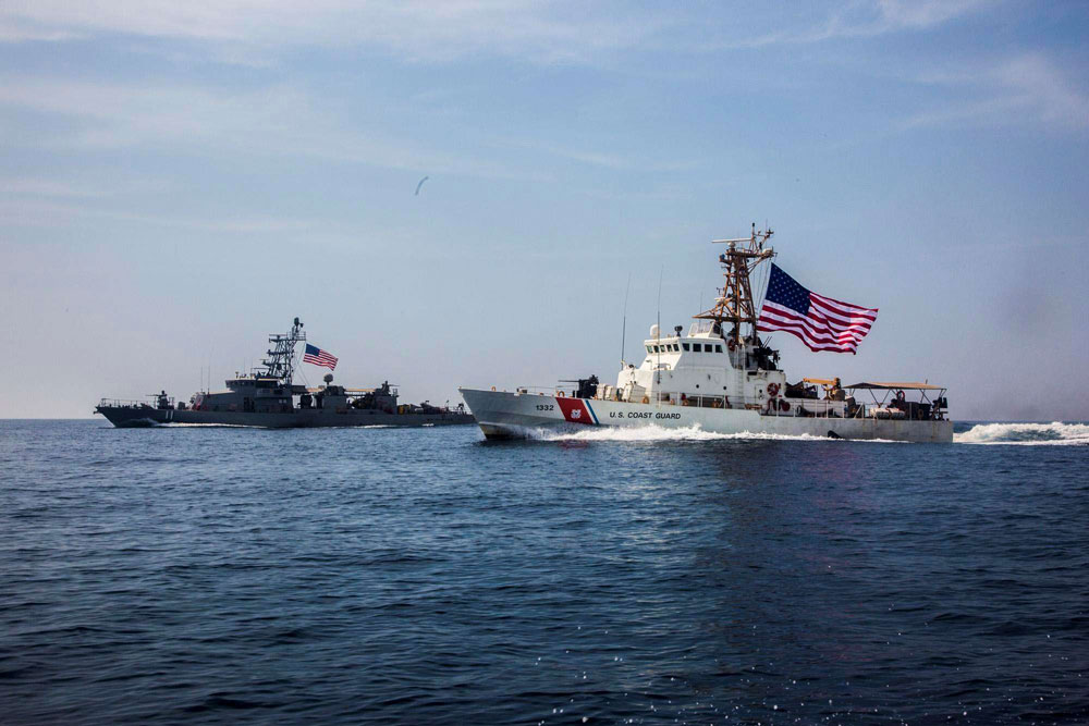 الحرس الثوري يهدد بضرب السفن الأميركية بصواريخ باليستية فائقة الدقة