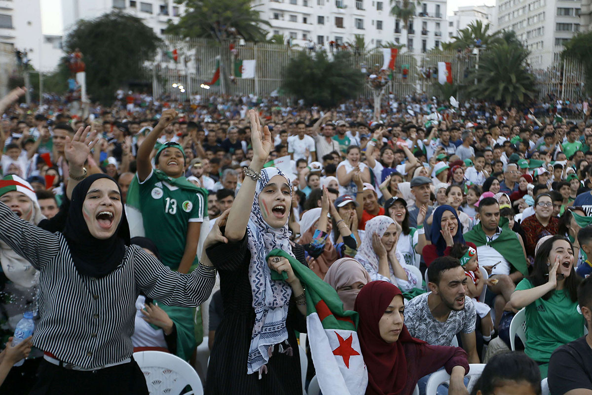 مظاهر احتفال عفوية في العاصمة الجزائرية