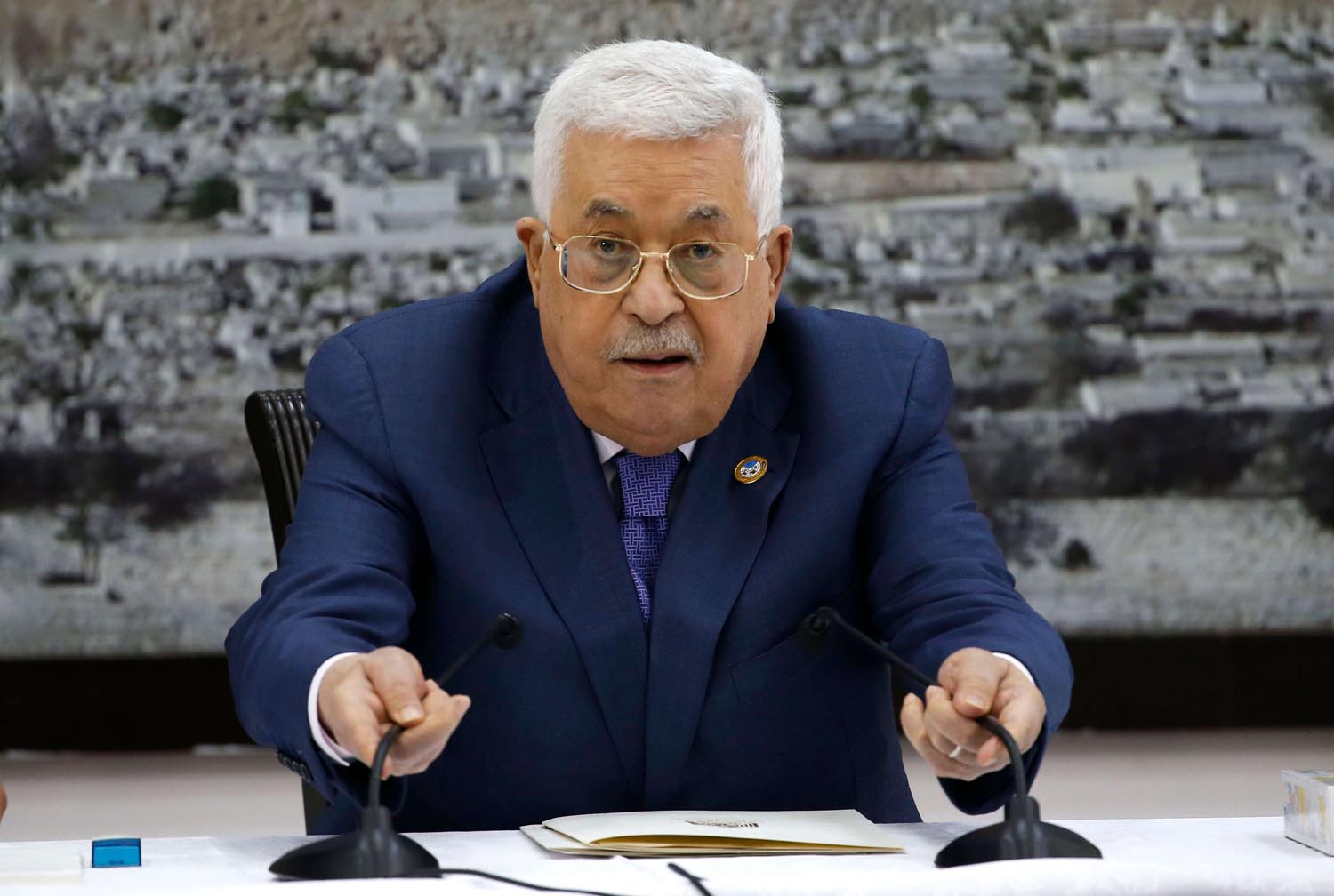 الرئيس الفلسطيني محمود عباس يتحدث عن وقف العمل بأوسلو