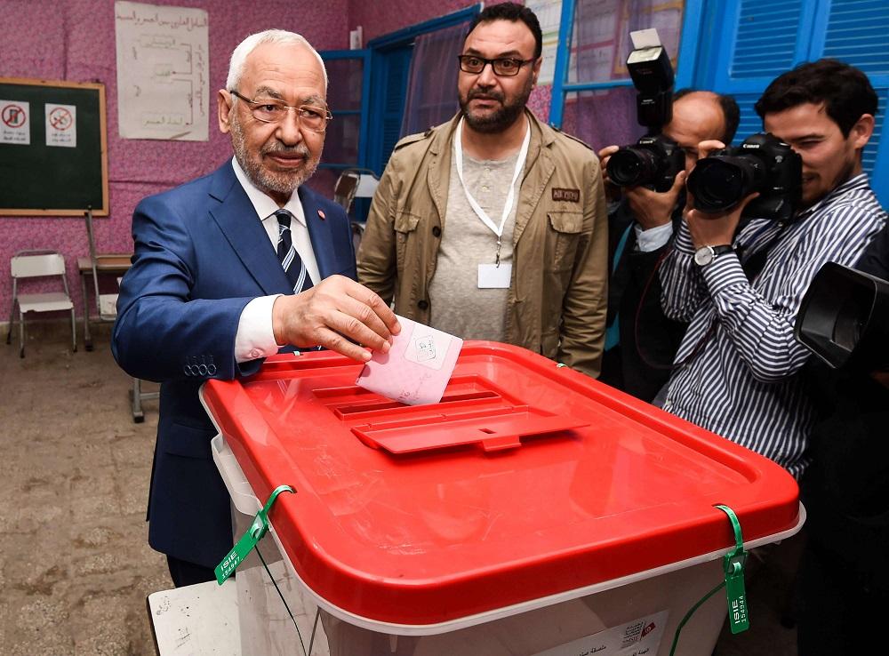 الغنوشي رشح للتشريعية ما خلف انقسامات داخل حزبه