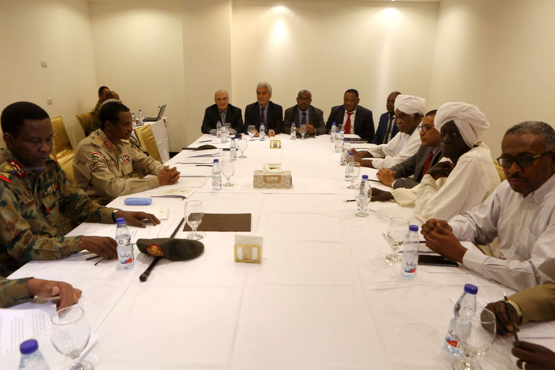 المفاوضات بين المجلس العسكري وقوى الحرية والتغيير في السودان