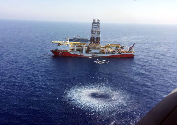 سفينة تركية للتنقيب عن النفط والغاز في المياه القبرصية 