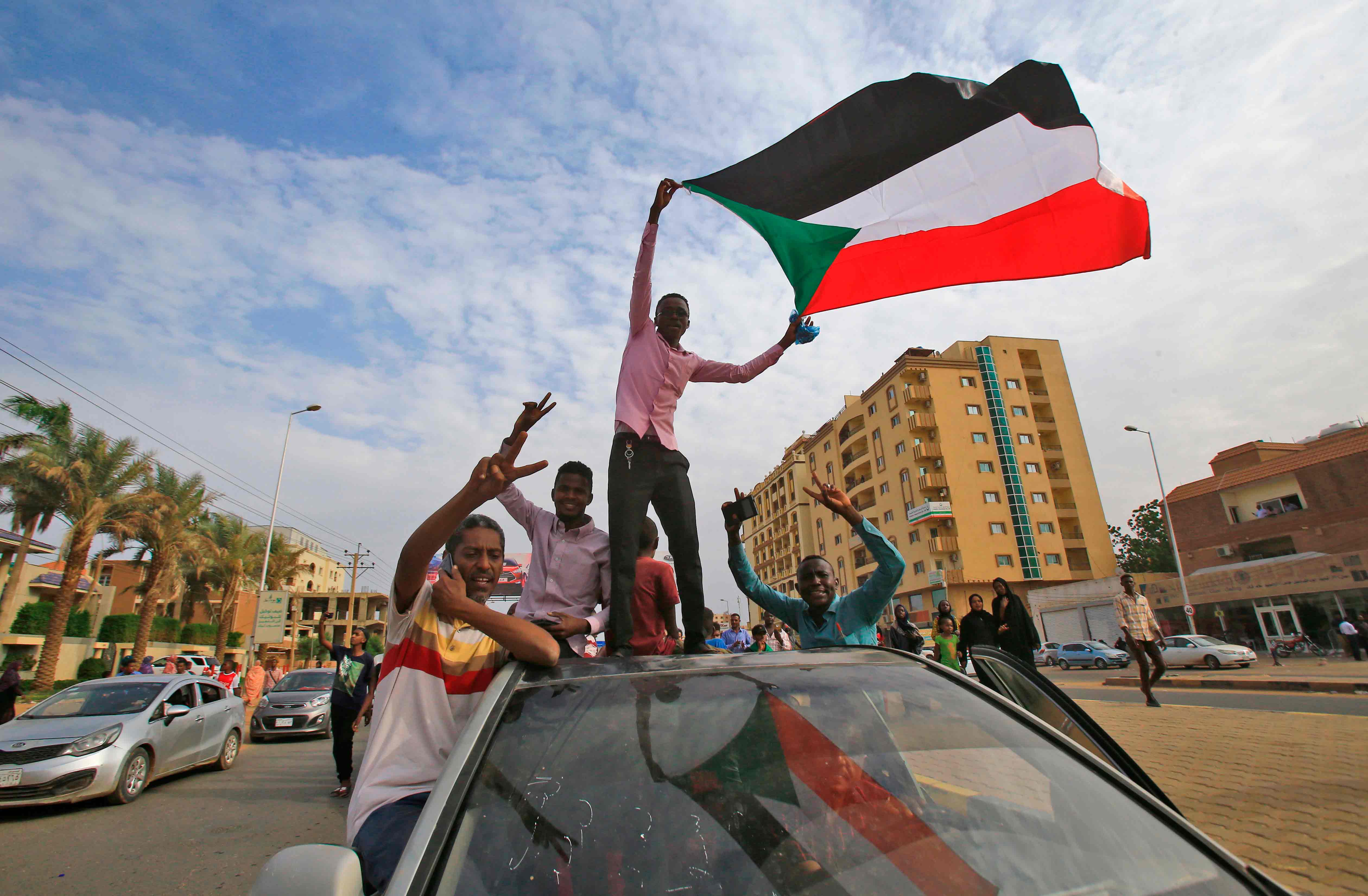 الاحتجاجات لا تهدأ في الخرطوم