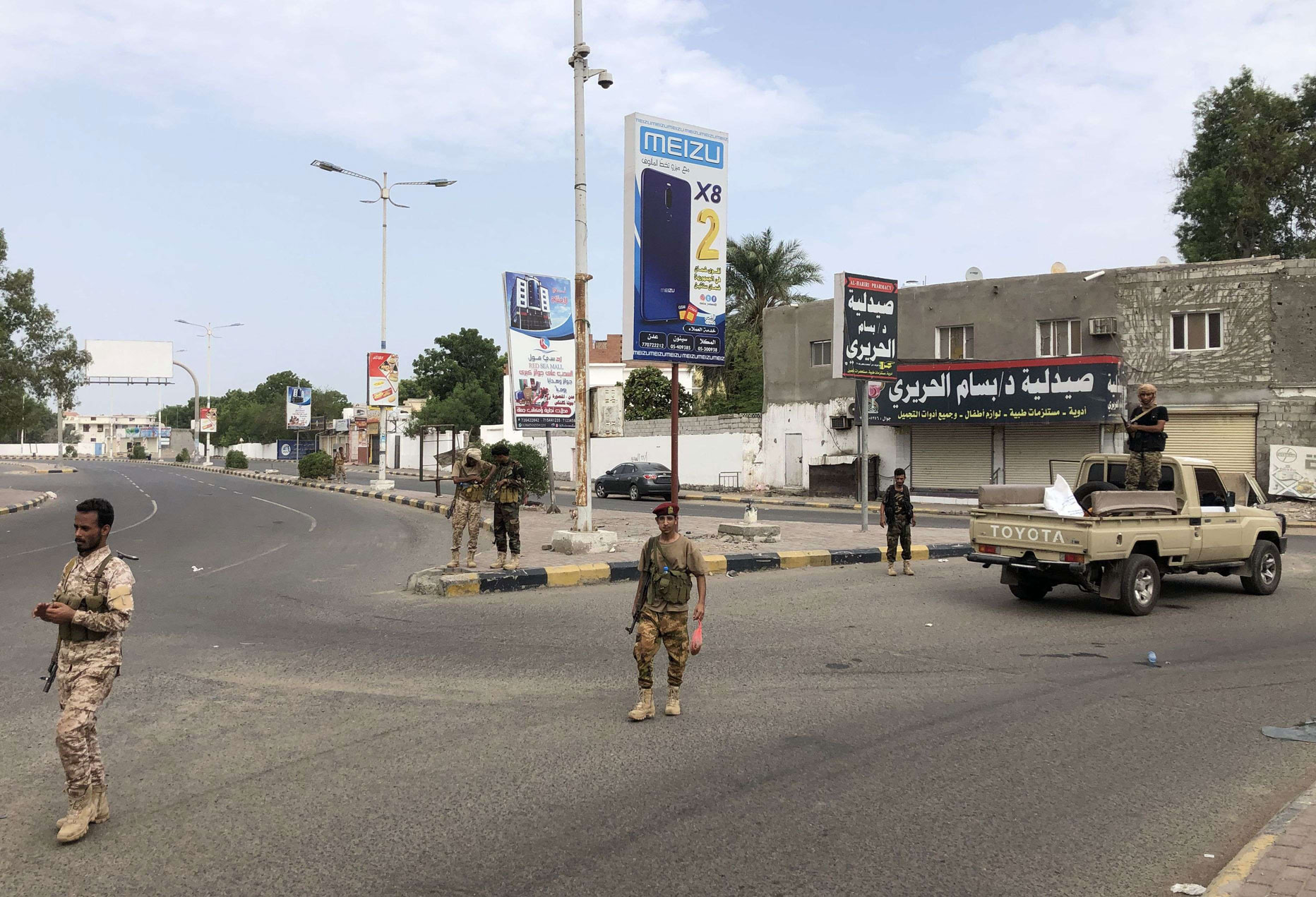قوات الحزام الأمني تستعيد زمام المبادرة بعد حملة تضليل اعلامي أربكت بعض وحداتها 