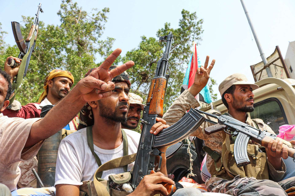 قوات المجلس الانتقالي تواصل تطهير عدن من الإرهابيين