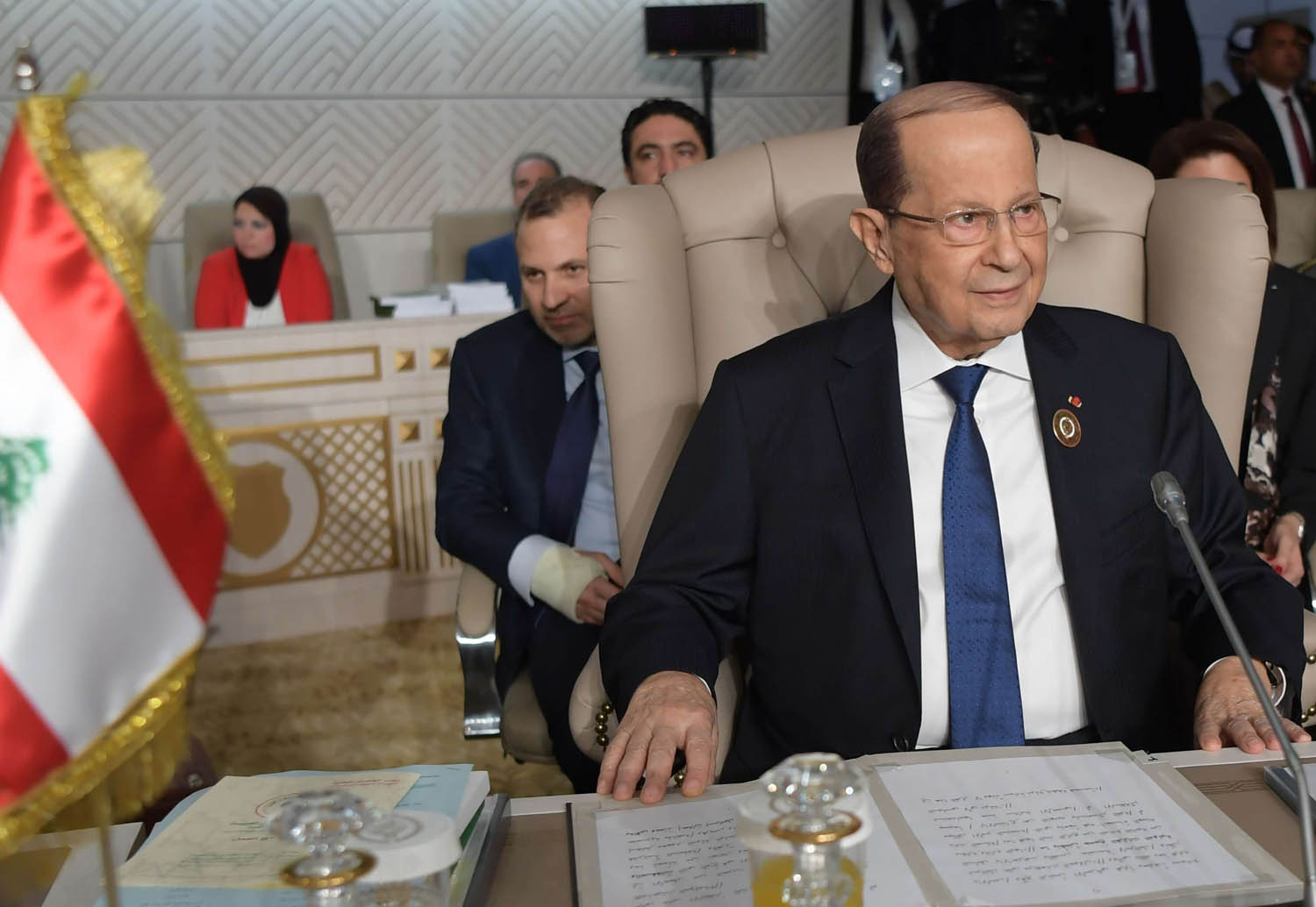 الرئيس اللبناني ميشال عون ووزير الخارجية جبران باسيل