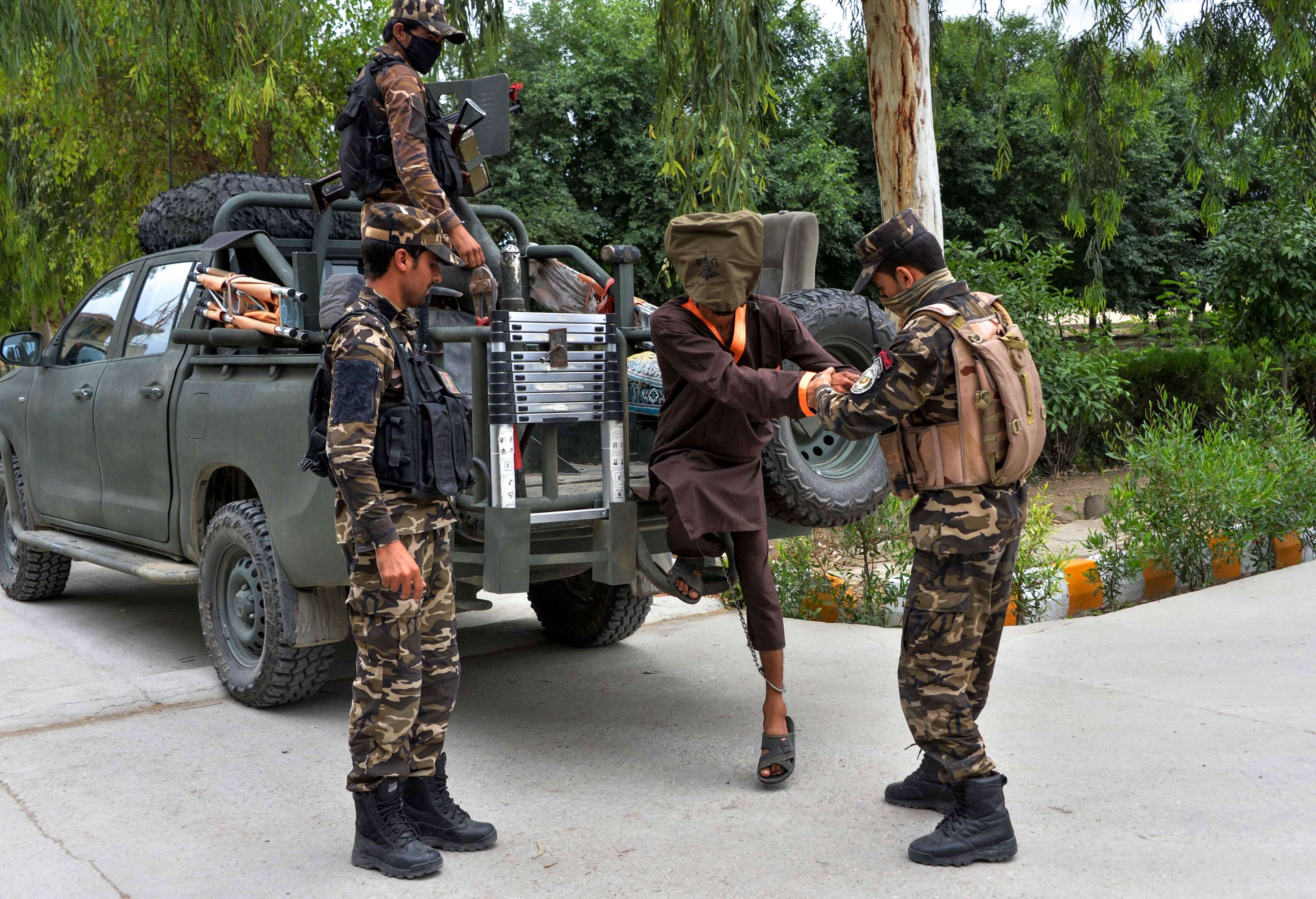 القوات الافغانية تعتقل عناصر من داعش