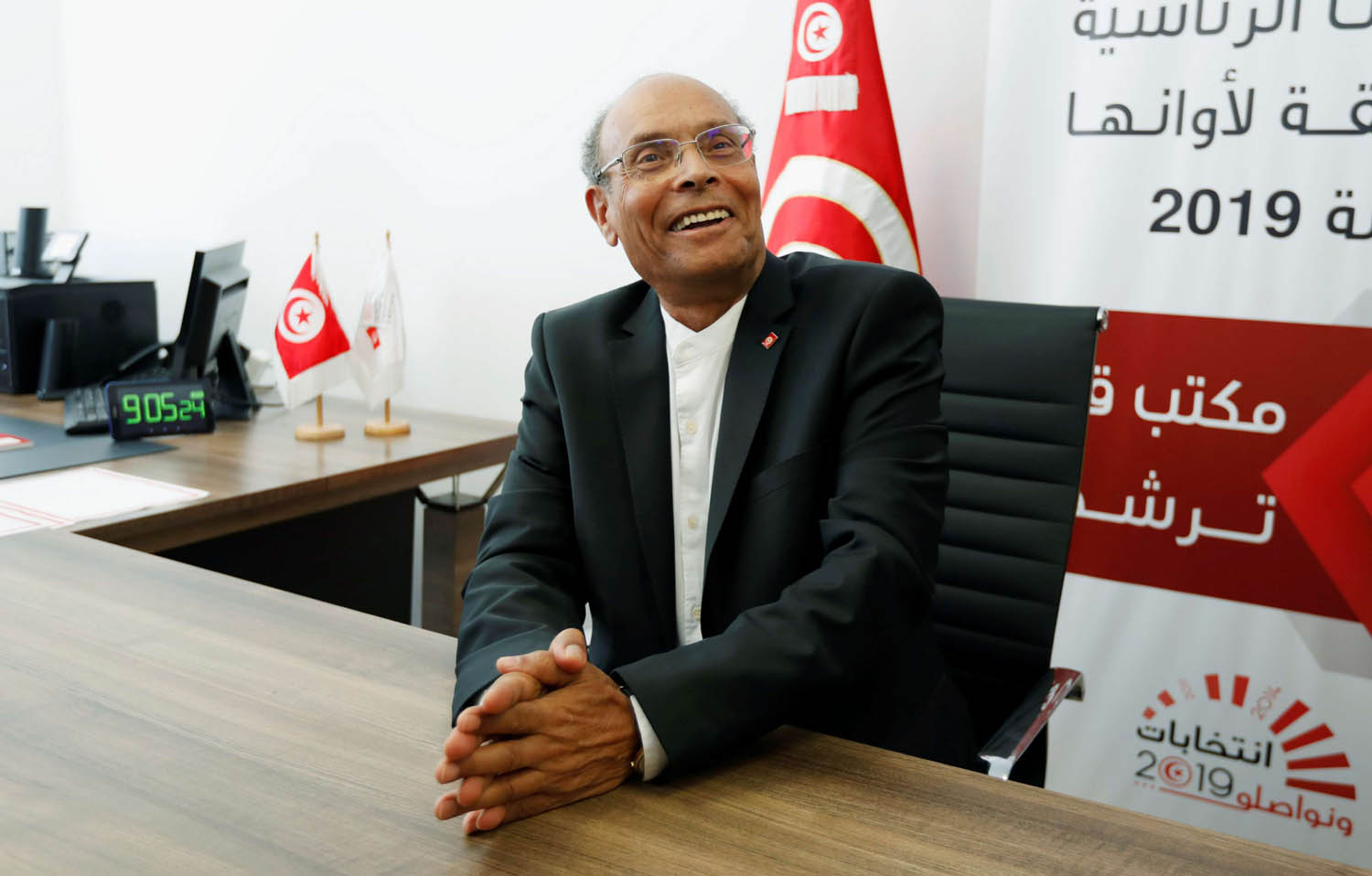 الرئيس التونسي السابق المنصف المرزوقي يقدم اوراق ترشحه