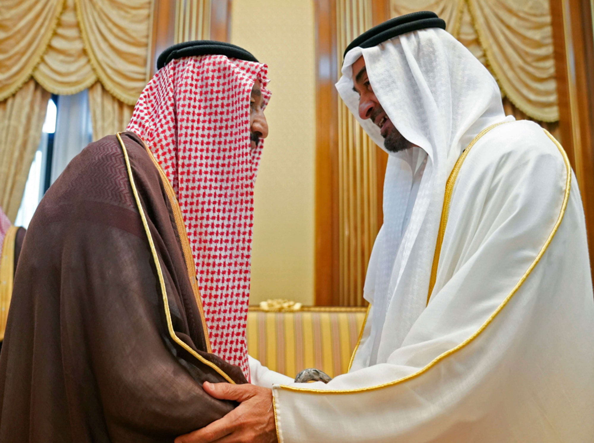 العاهل السعودي الملك سلمان بن عبدالعزيز استقبل قبل أيام ولي عهد أبوظبي الشيخ محمد بن زايد آل نهيان