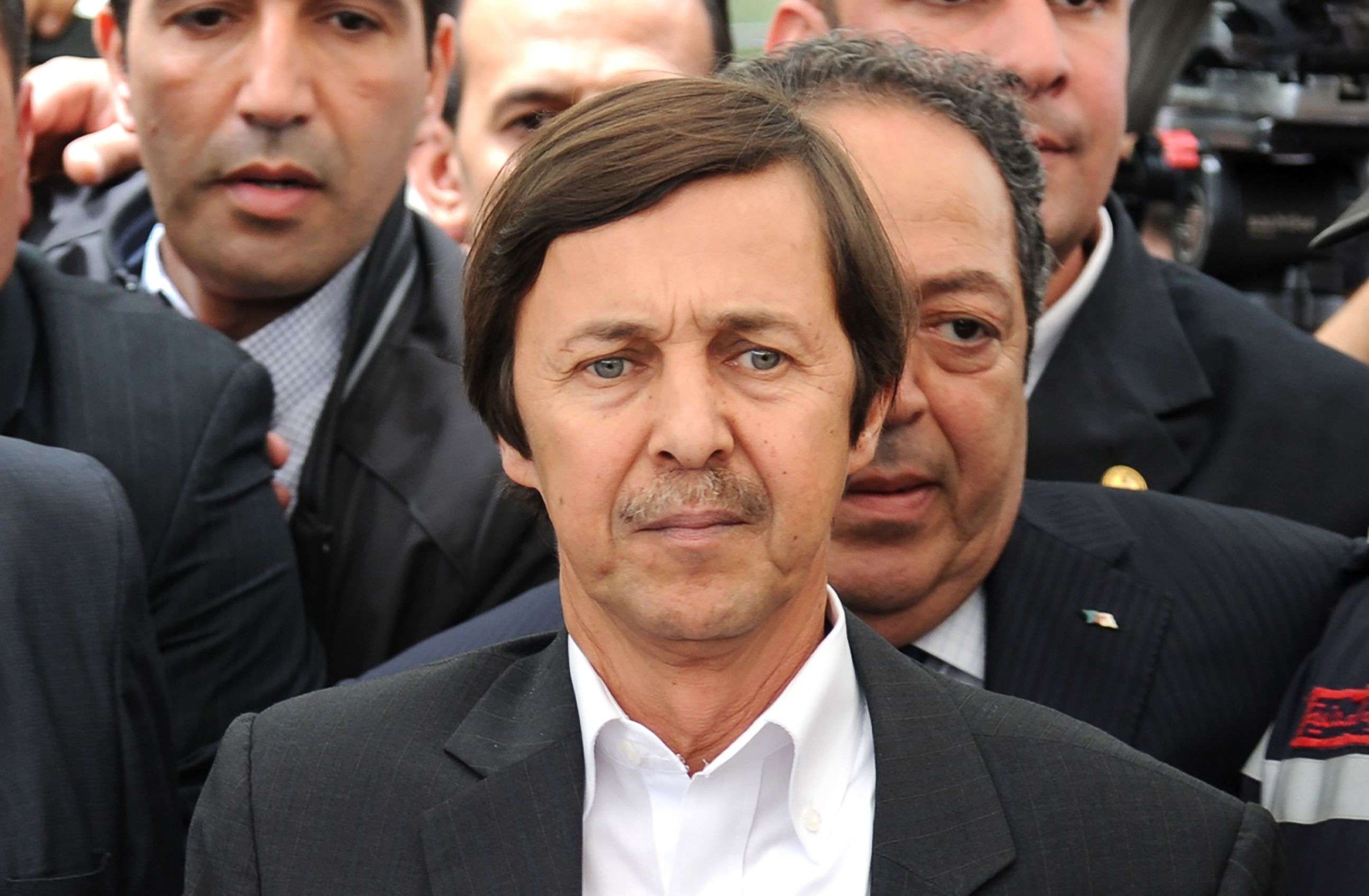 الحاكم الفعلي للجزائر في اخر ست سنوات من حكم شقيقه