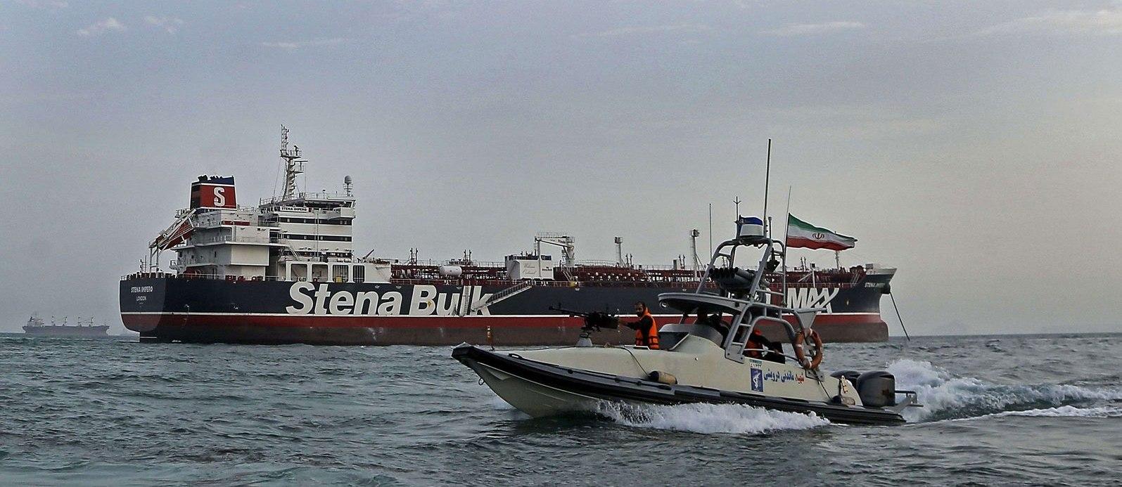 ايران تحتجز ناقلة نفط بريطانية